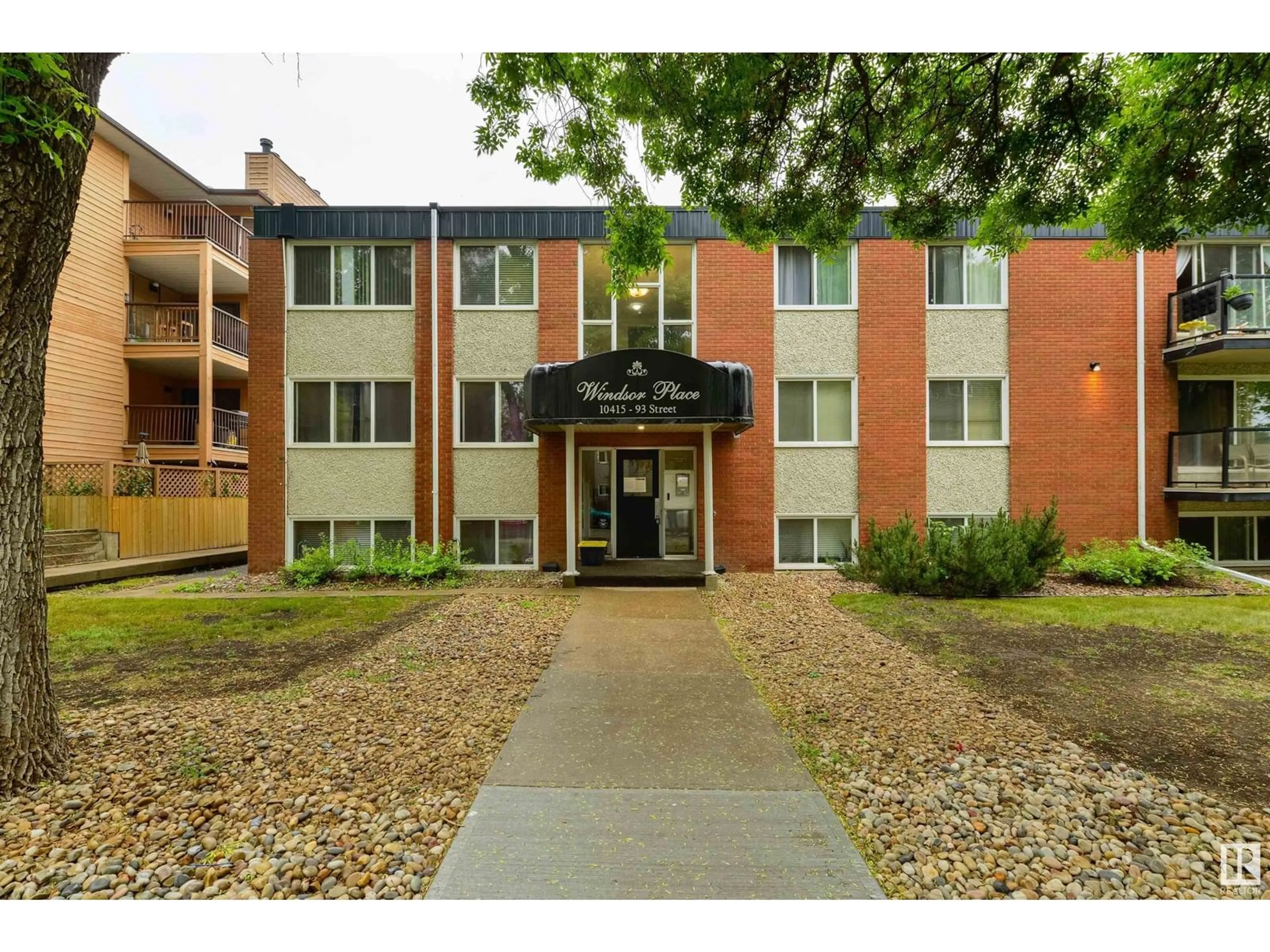 Unknown for #204 - 10415 93 ST, Edmonton Alberta T5H1X5