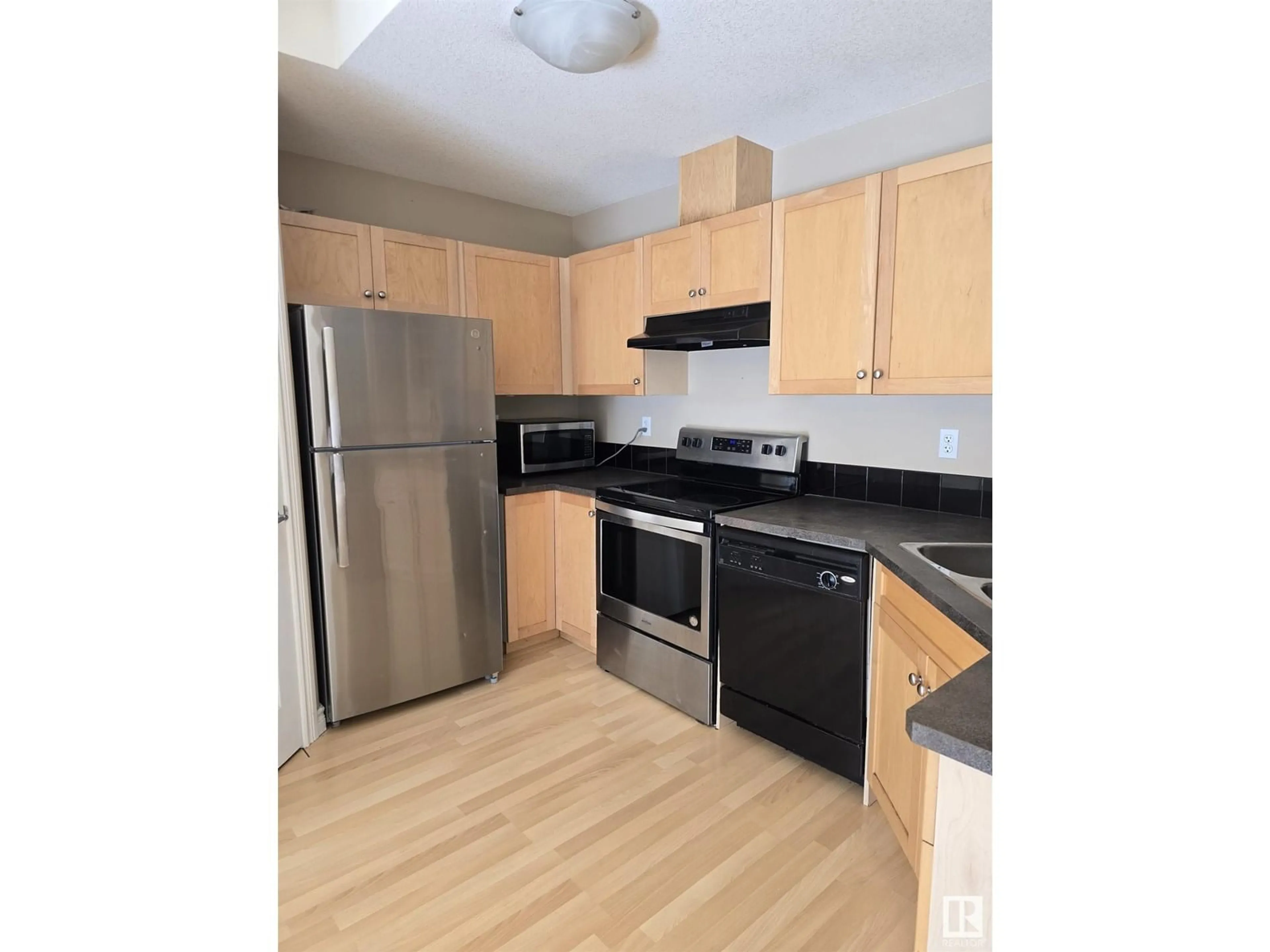 Standard kitchen, unknown for SW - 48 150 EDWARDS DR, Edmonton Alberta T6X1M4
