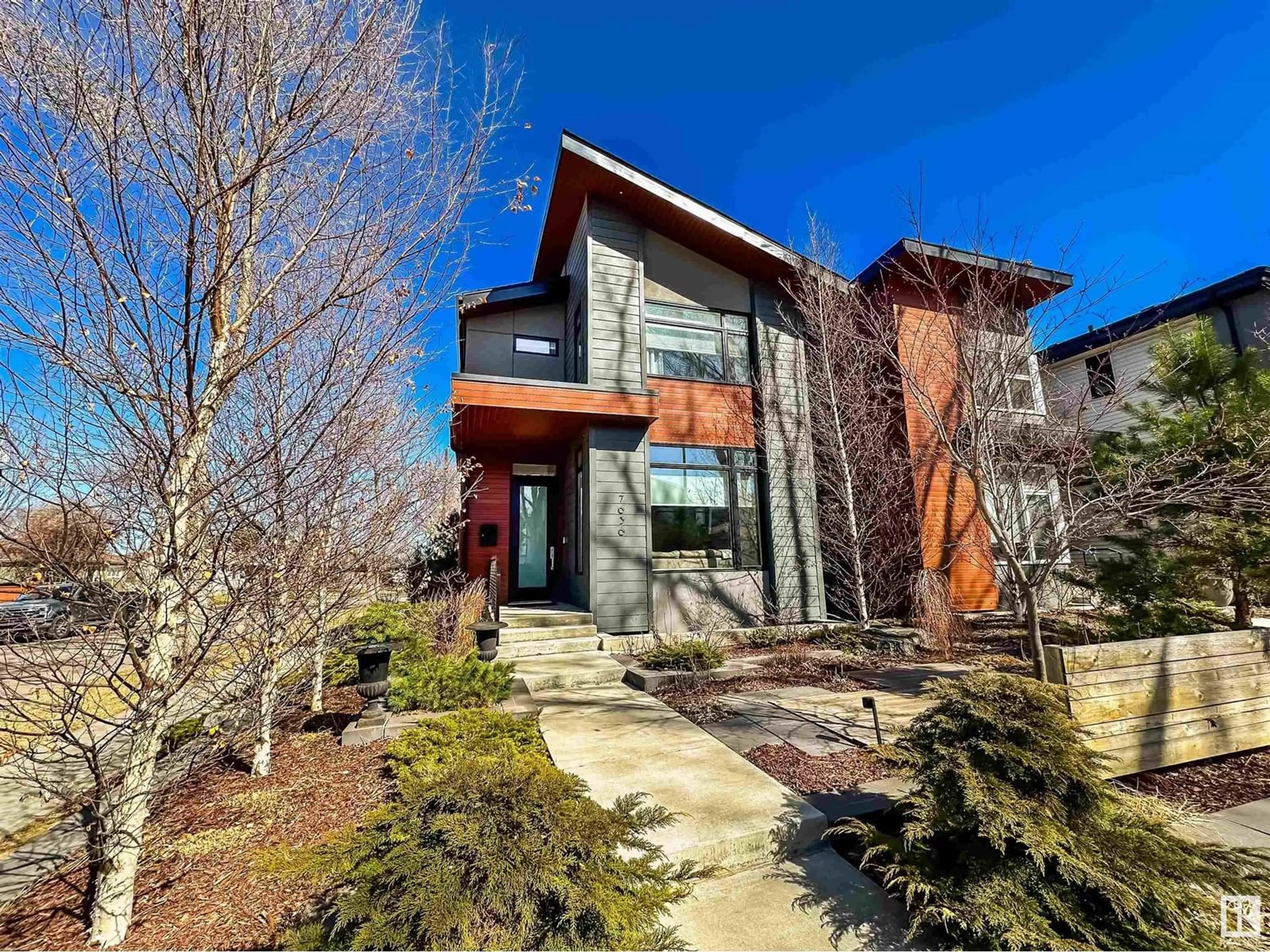 Home with brick exterior material, street for 7636 92 AV, Edmonton Alberta T6C1R4