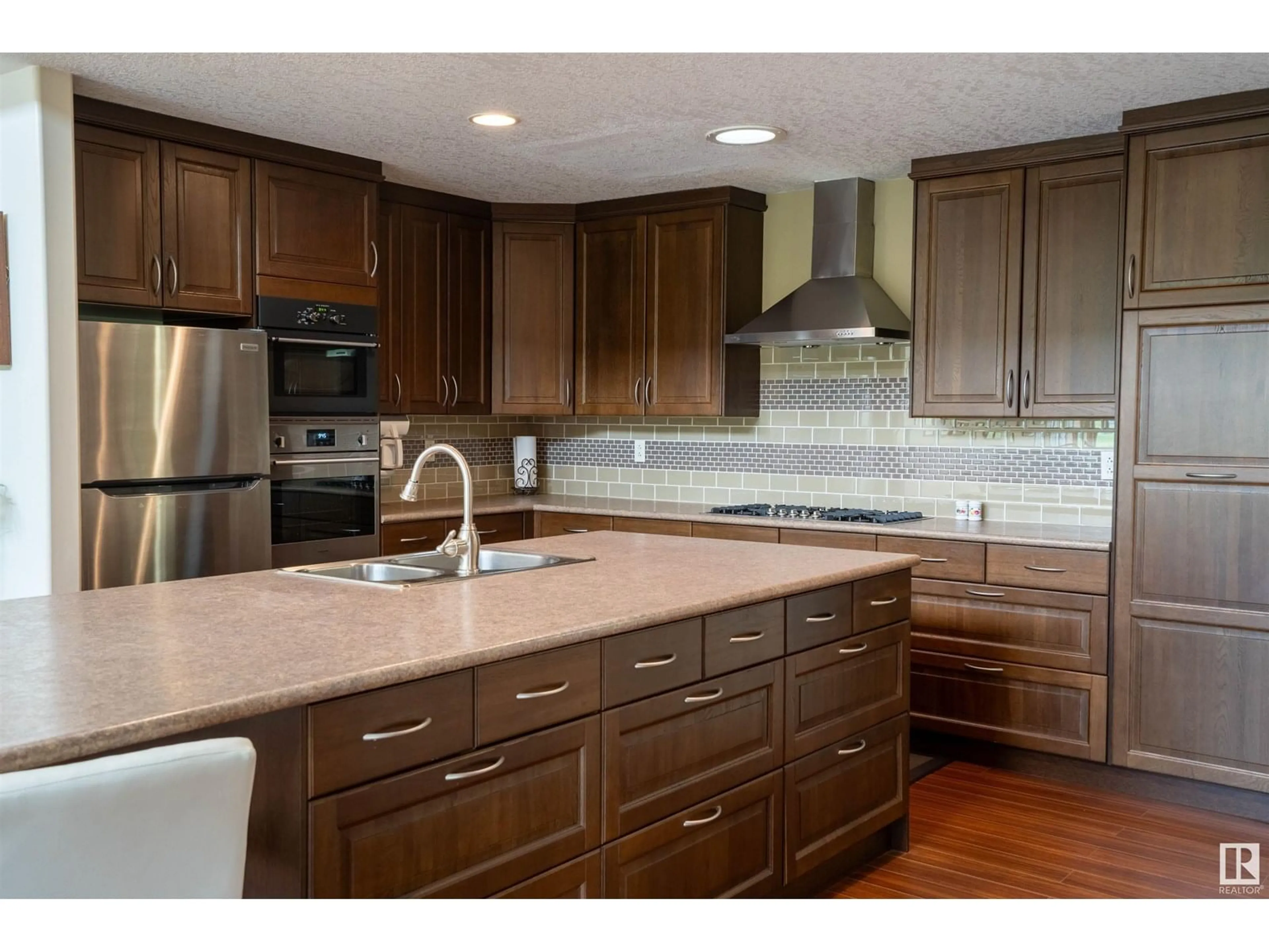 Open concept kitchen, unknown for 4021 - 27 TWP ROAD 540, Rural Lac Ste. Anne County Alberta T0E0A1