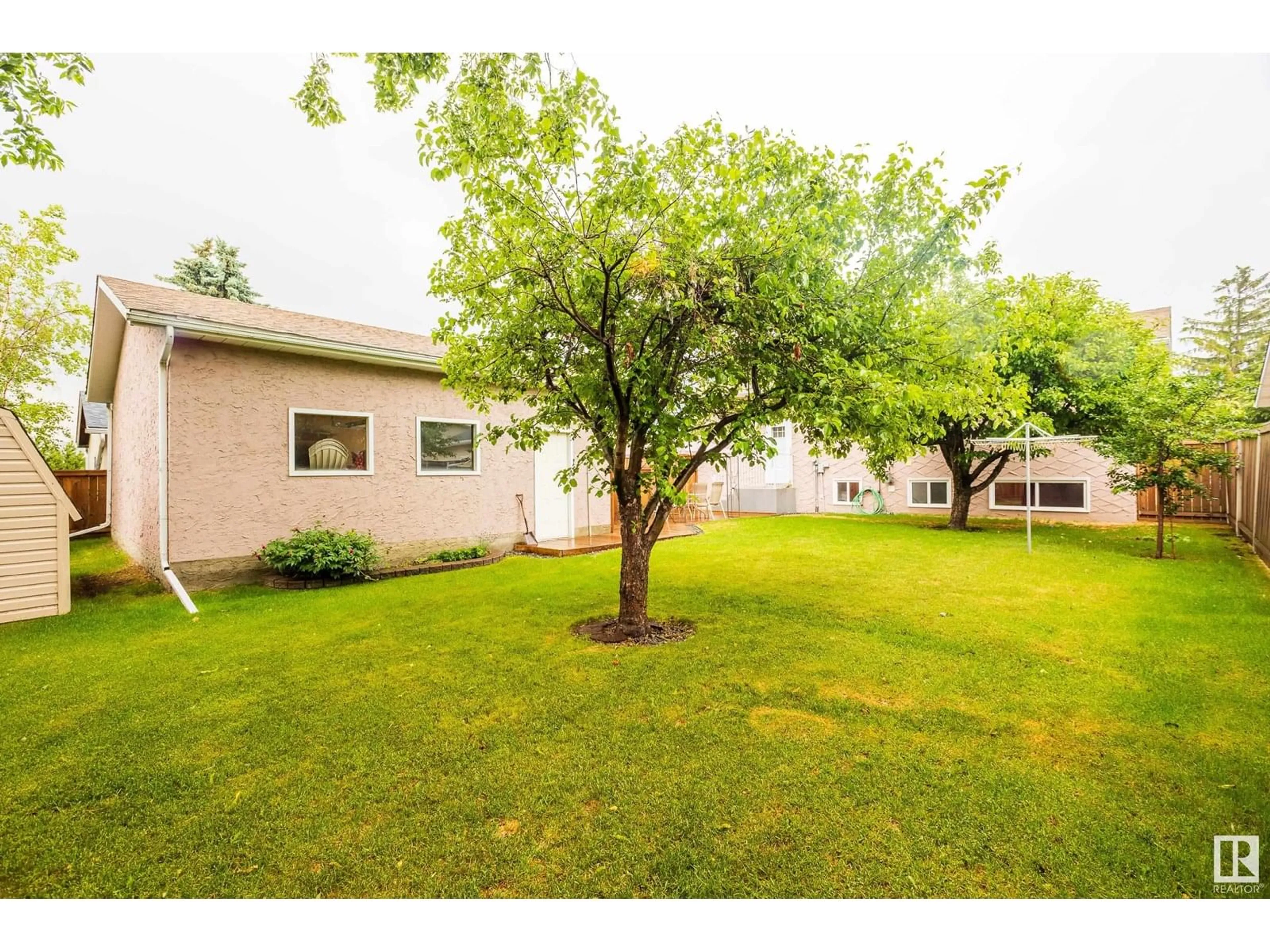 Patio, street for 9806 98 ST, Morinville Alberta T8R1G8