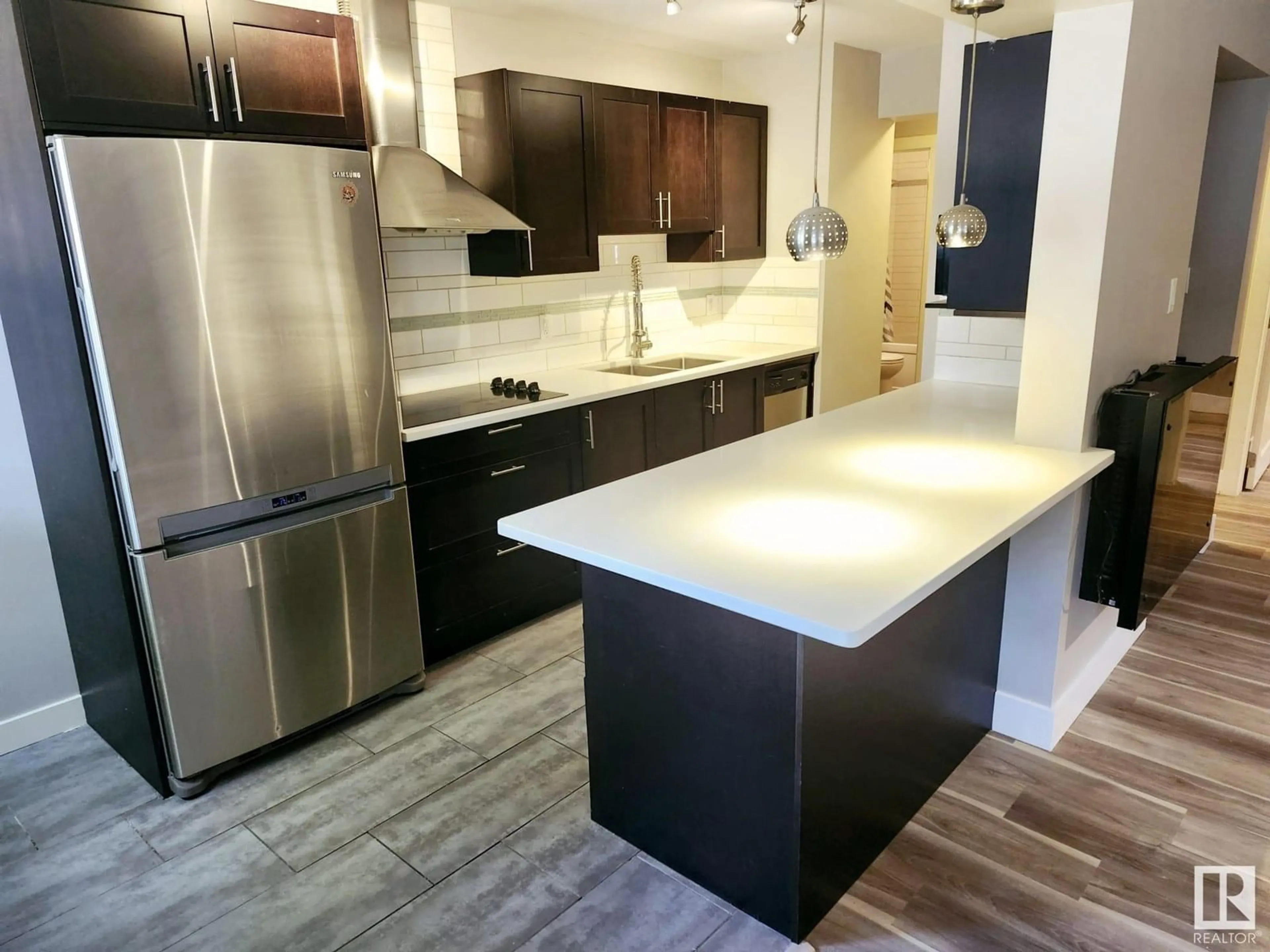 Contemporary kitchen, ceramic/tile floor for #6 - 10015 83 AV, Edmonton Alberta T6E2C3