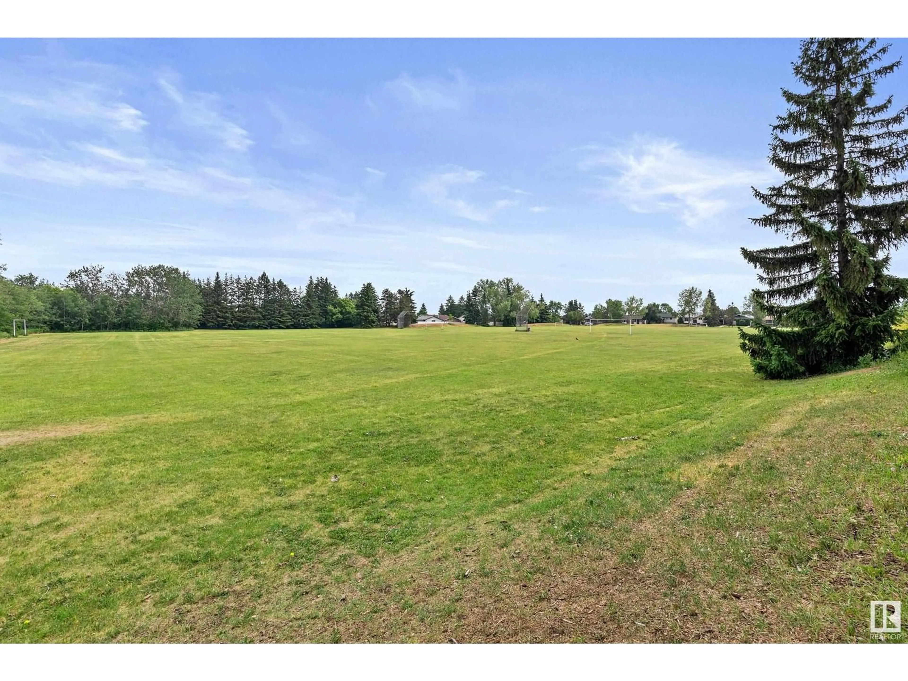 A pic from outside/outdoor area/front of a property/back of a property/a pic from drone, water/lake/river/ocean view for 24 CLAREVIEW RD, Edmonton Alberta T5A0Z6