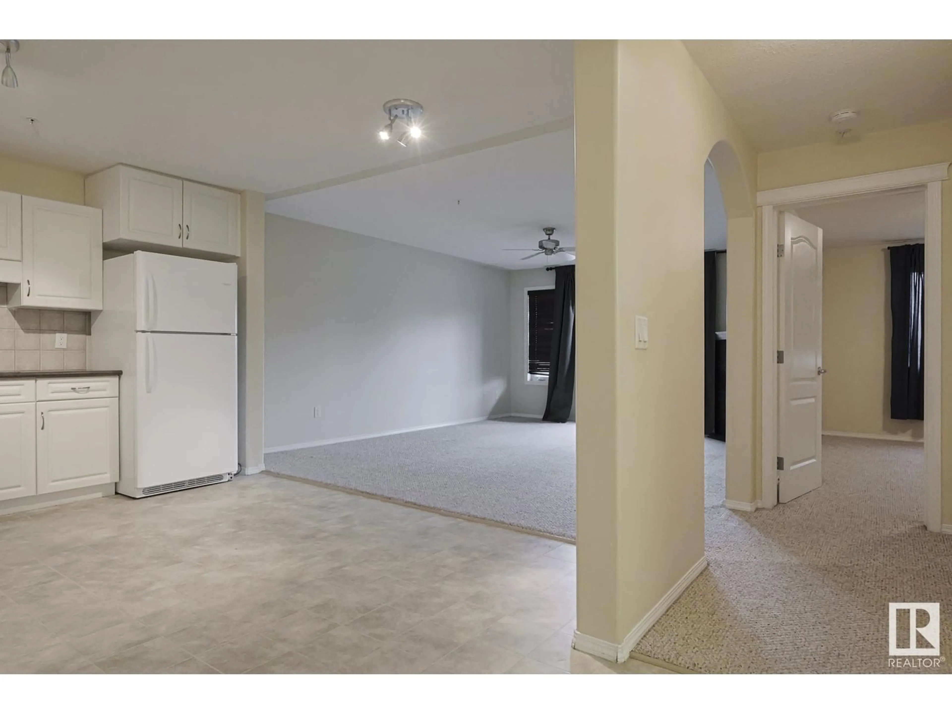 A pic of a room for #409 - 261 YOUVILLE DR, Edmonton Alberta T6L7H3
