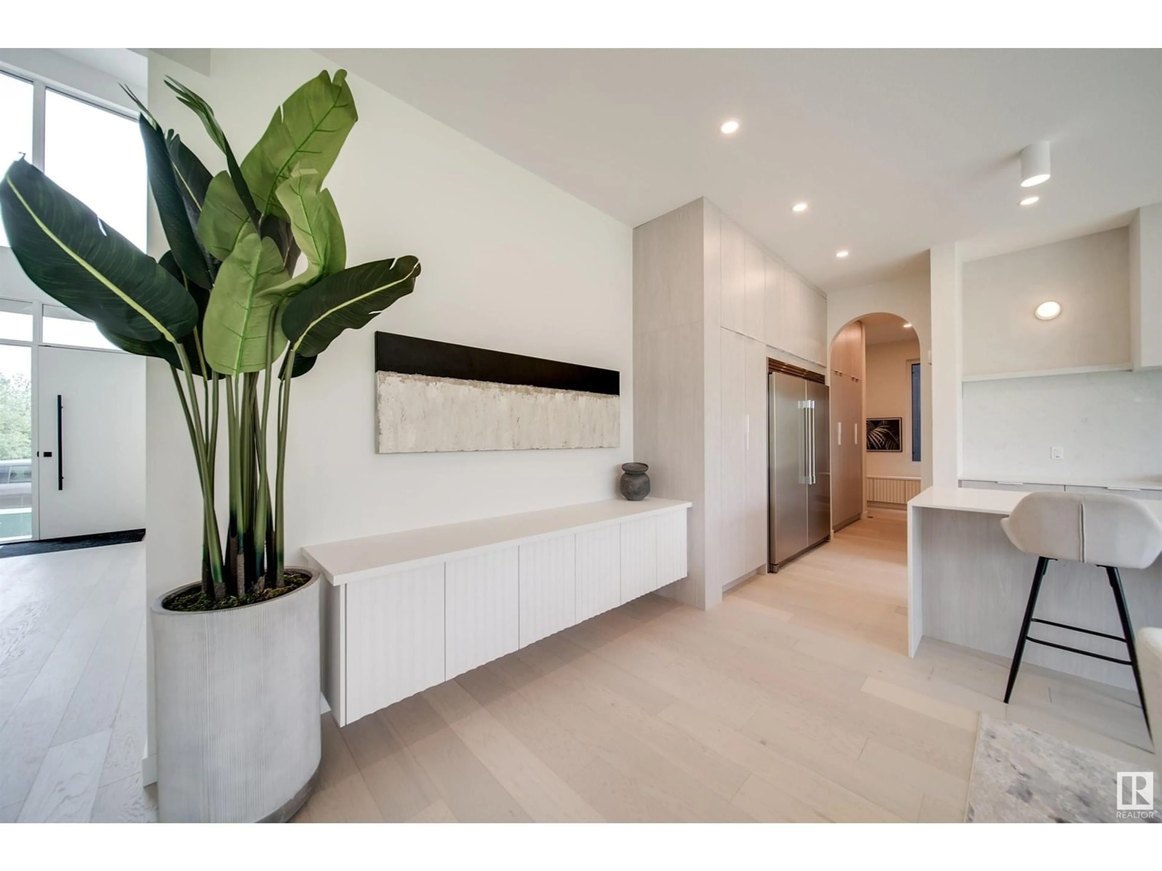 Indoor entryway for #6 - 6090 CRAWFORD DR, Edmonton Alberta T6W1A6