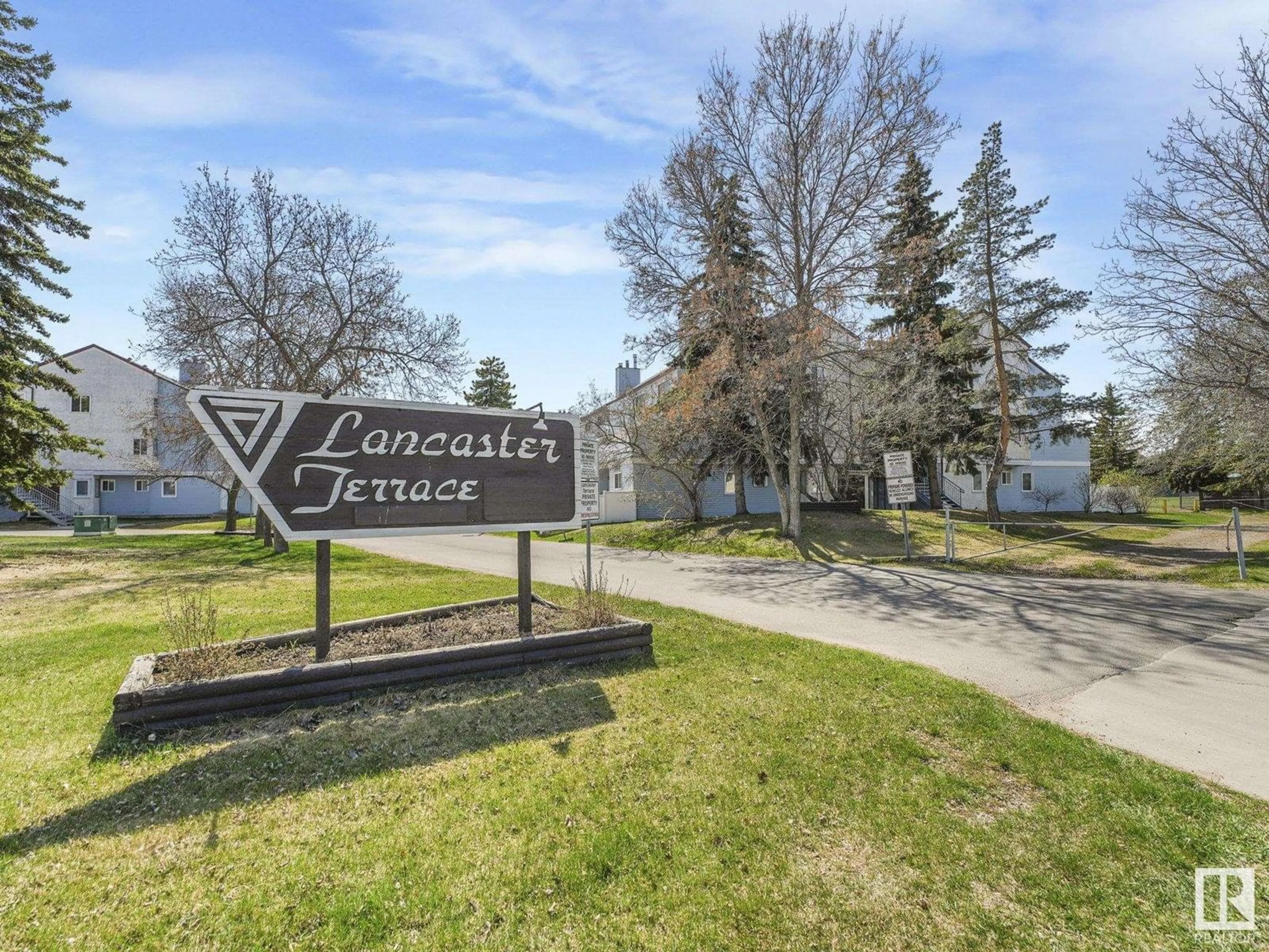 Unknown for NW - 182 LANCASTER TC, Edmonton Alberta T5X5T1