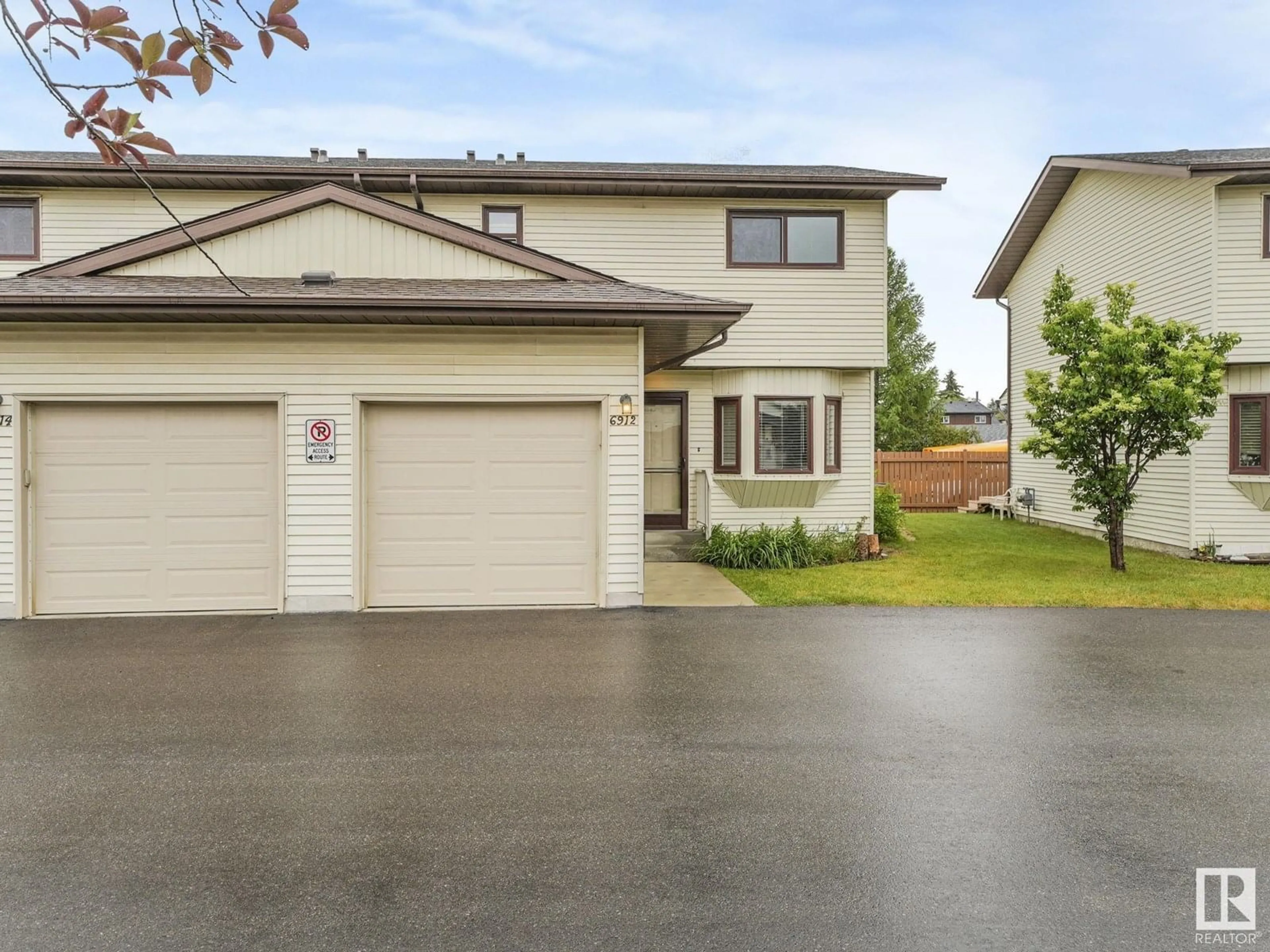 Unknown for 6912 31 AV, Edmonton Alberta T6K3X6