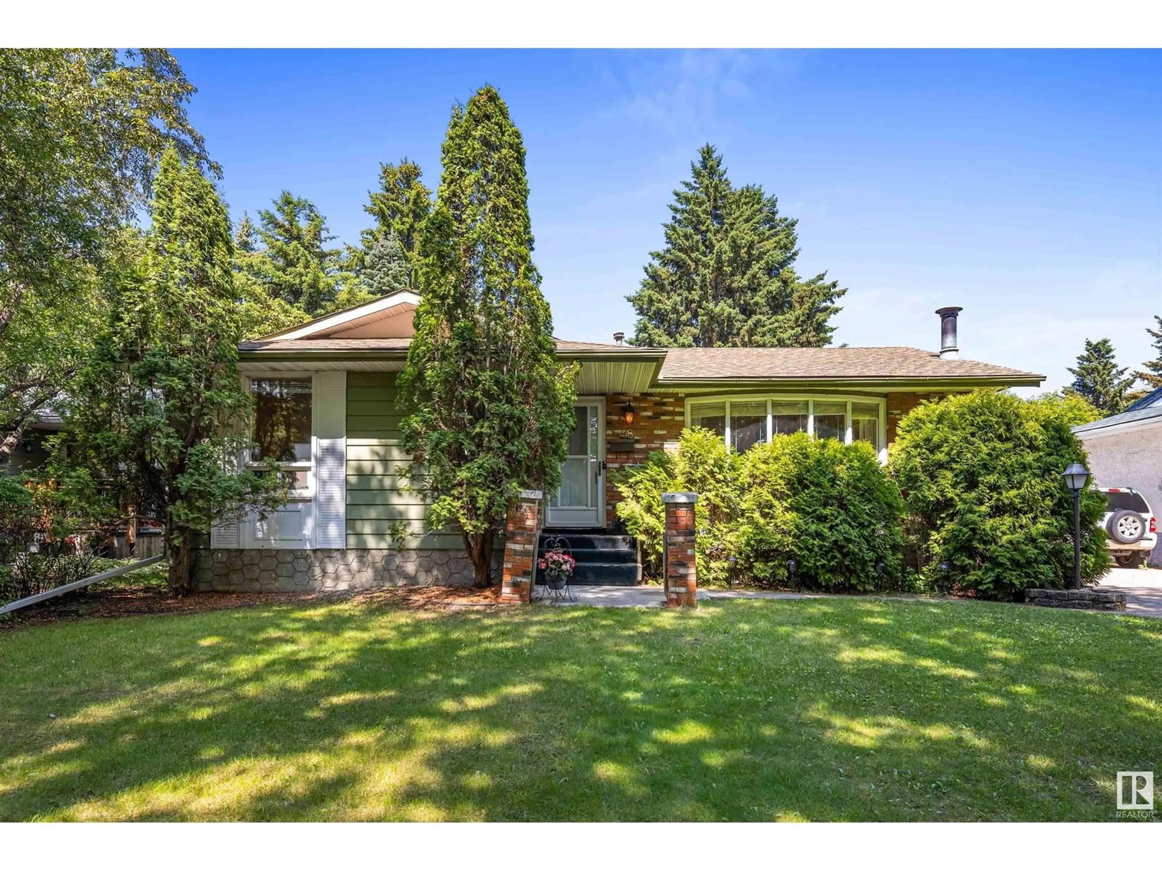 Unknown for 98 FOREST DR, St. Albert Alberta T8N1Z2