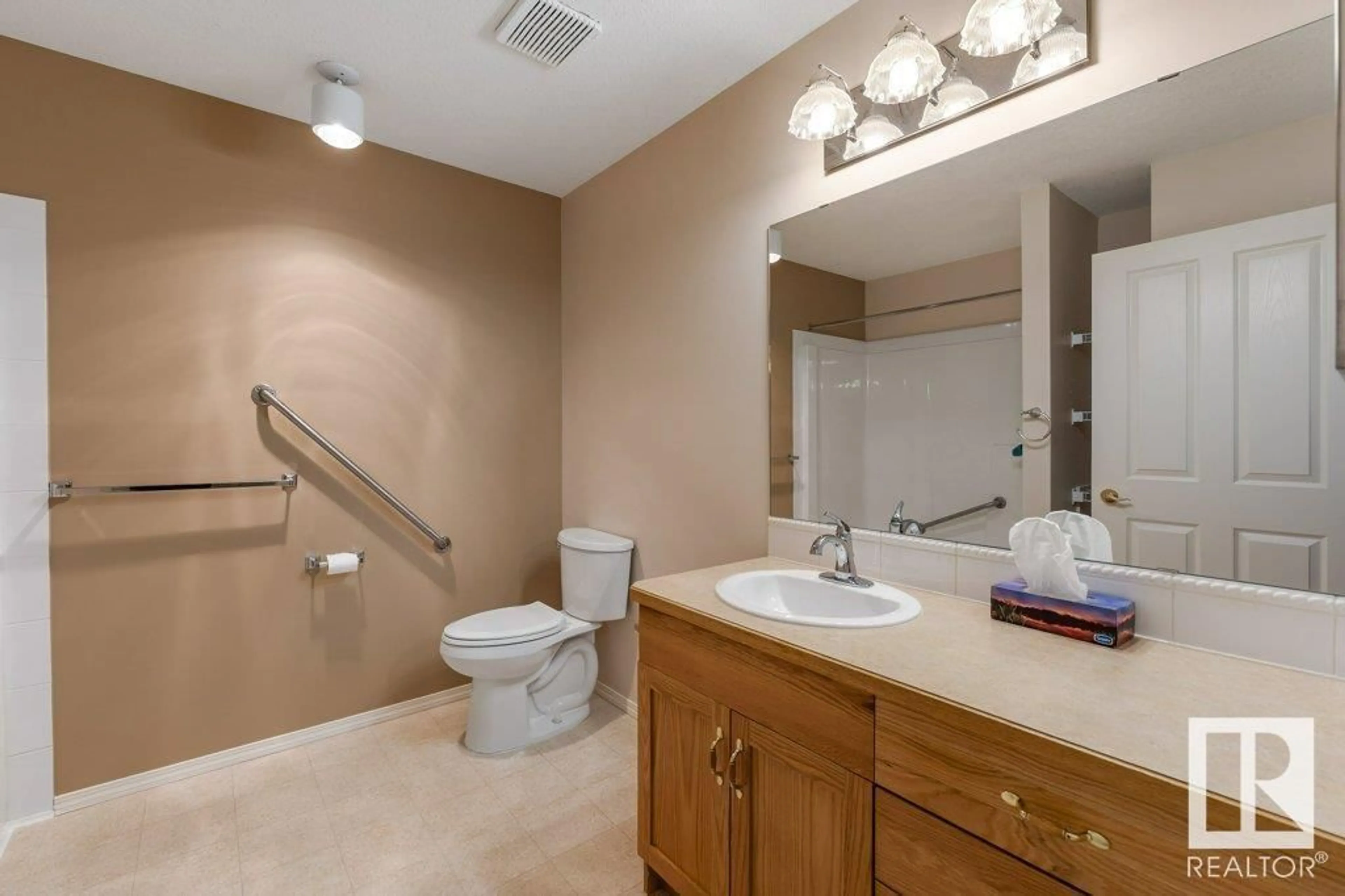 Standard bathroom, ceramic/tile floor for 78 - 212 MCKENNEY AV, St. Albert Alberta T8N1L9