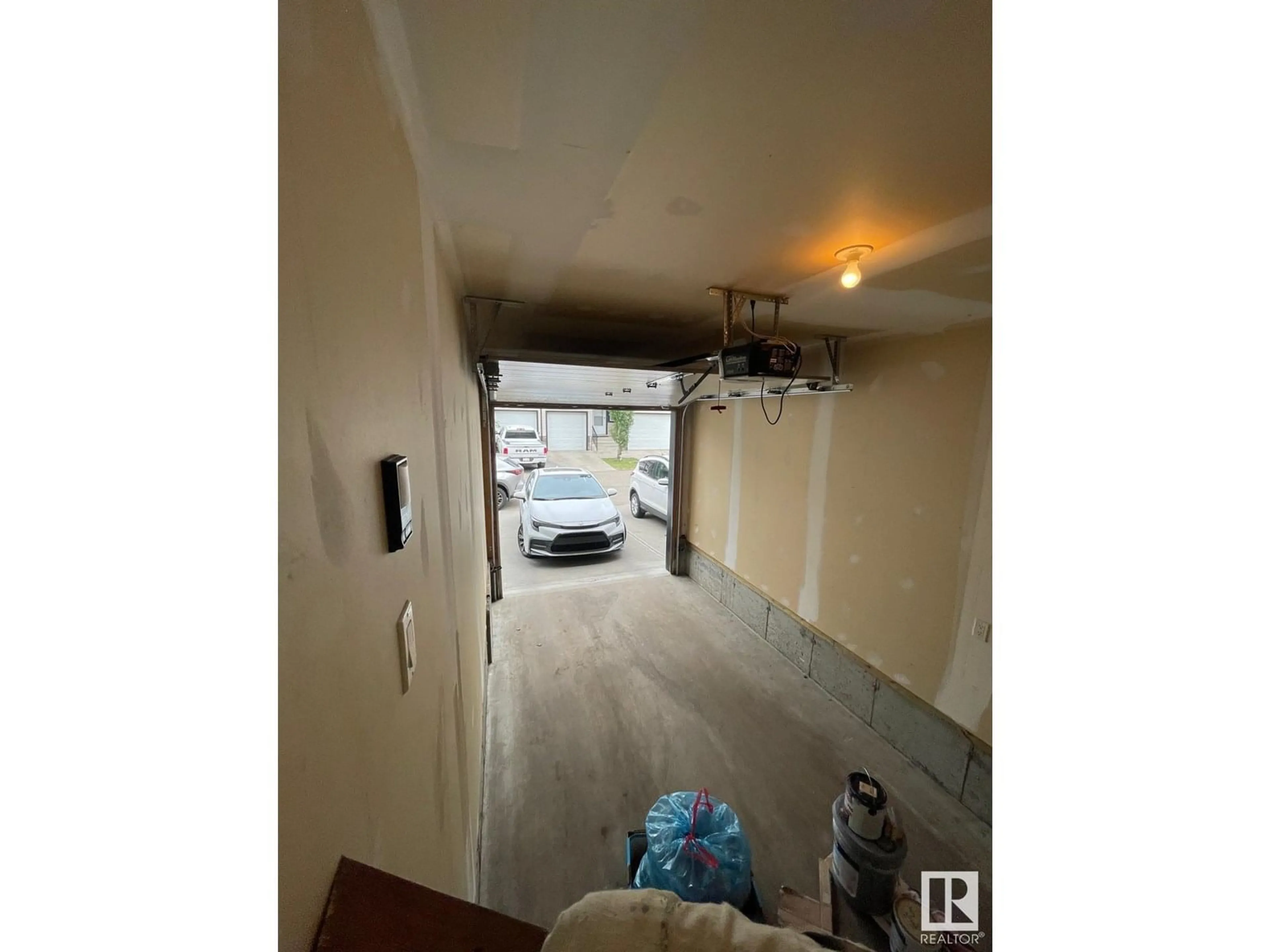 Unknown for 25 - 1820 34 AV, Edmonton Alberta T6T1Y9