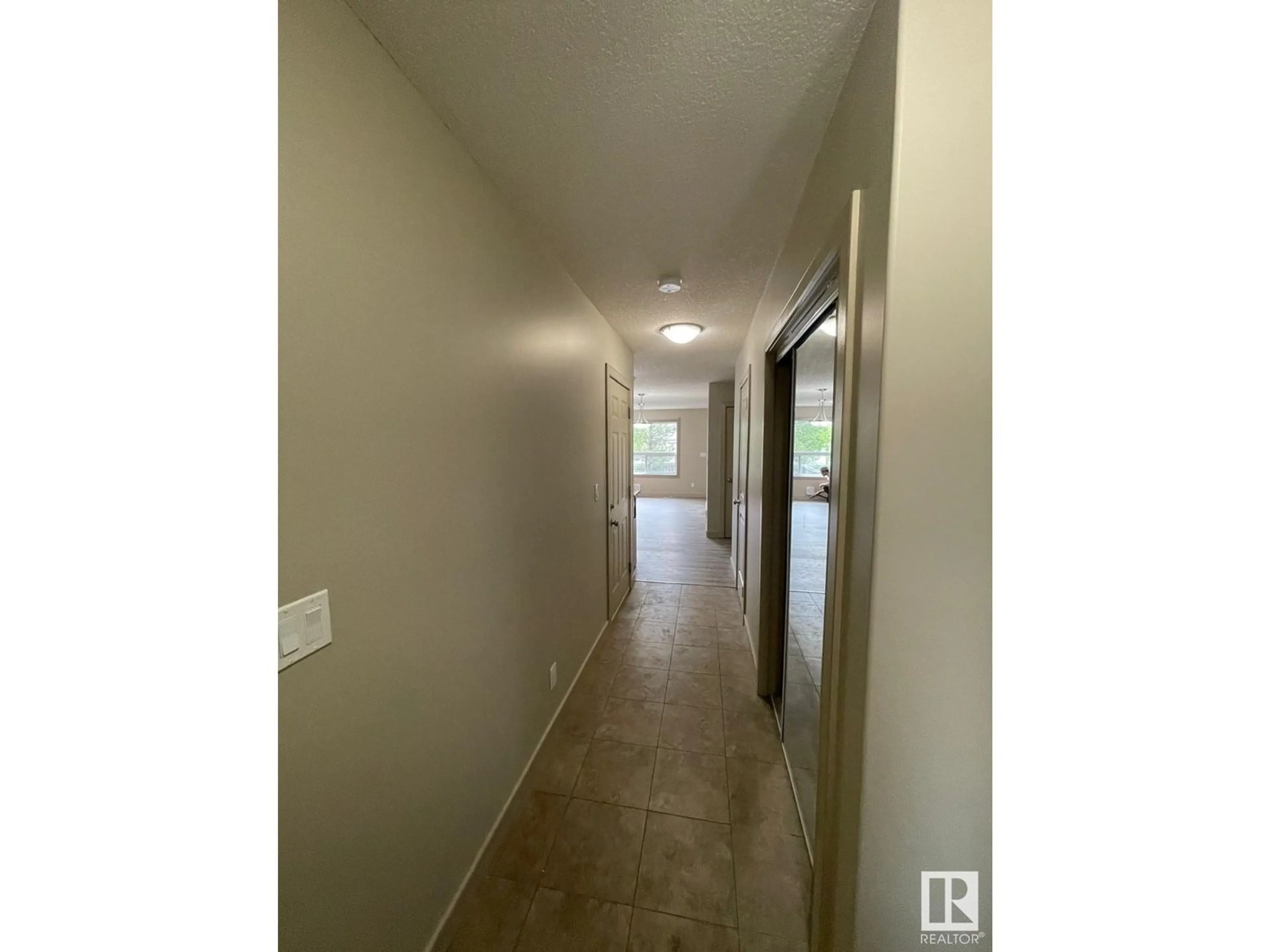 Unknown for 25 - 1820 34 AV, Edmonton Alberta T6T1Y9