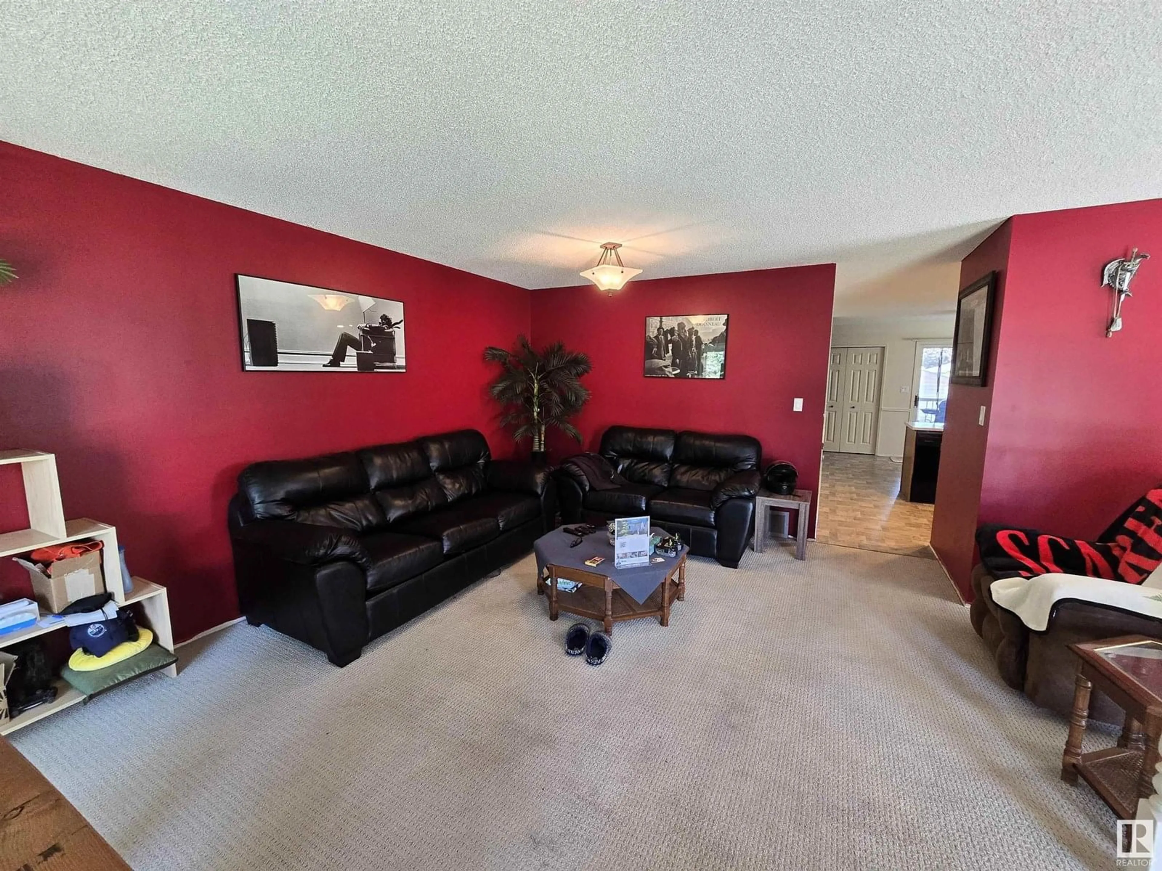 Living room with furniture, unknown for 823 JOHNS CL, Edmonton Alberta T6L6P2