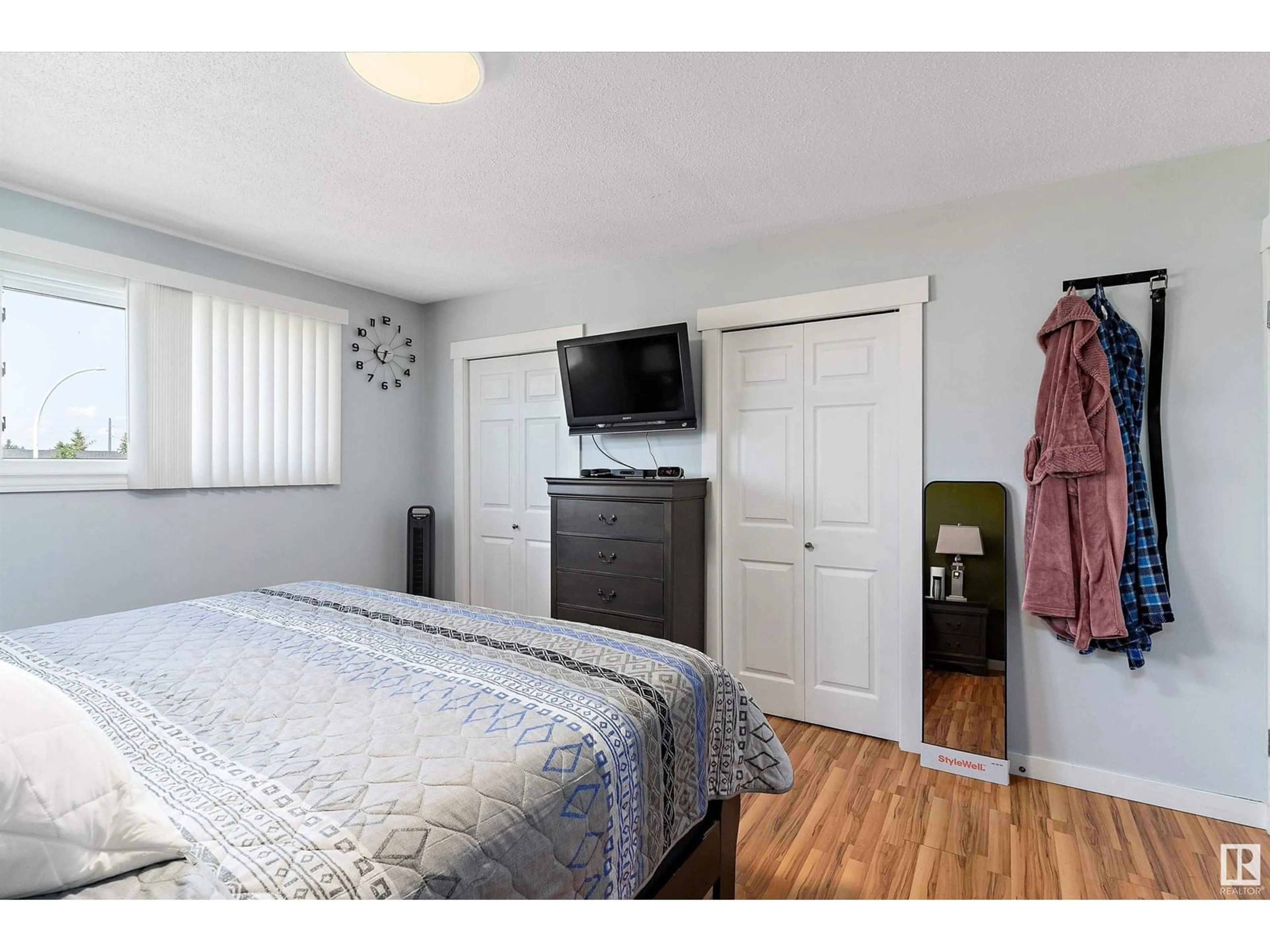A pic of a room for NW - 17315 78 AV, Edmonton Alberta T5T0A8