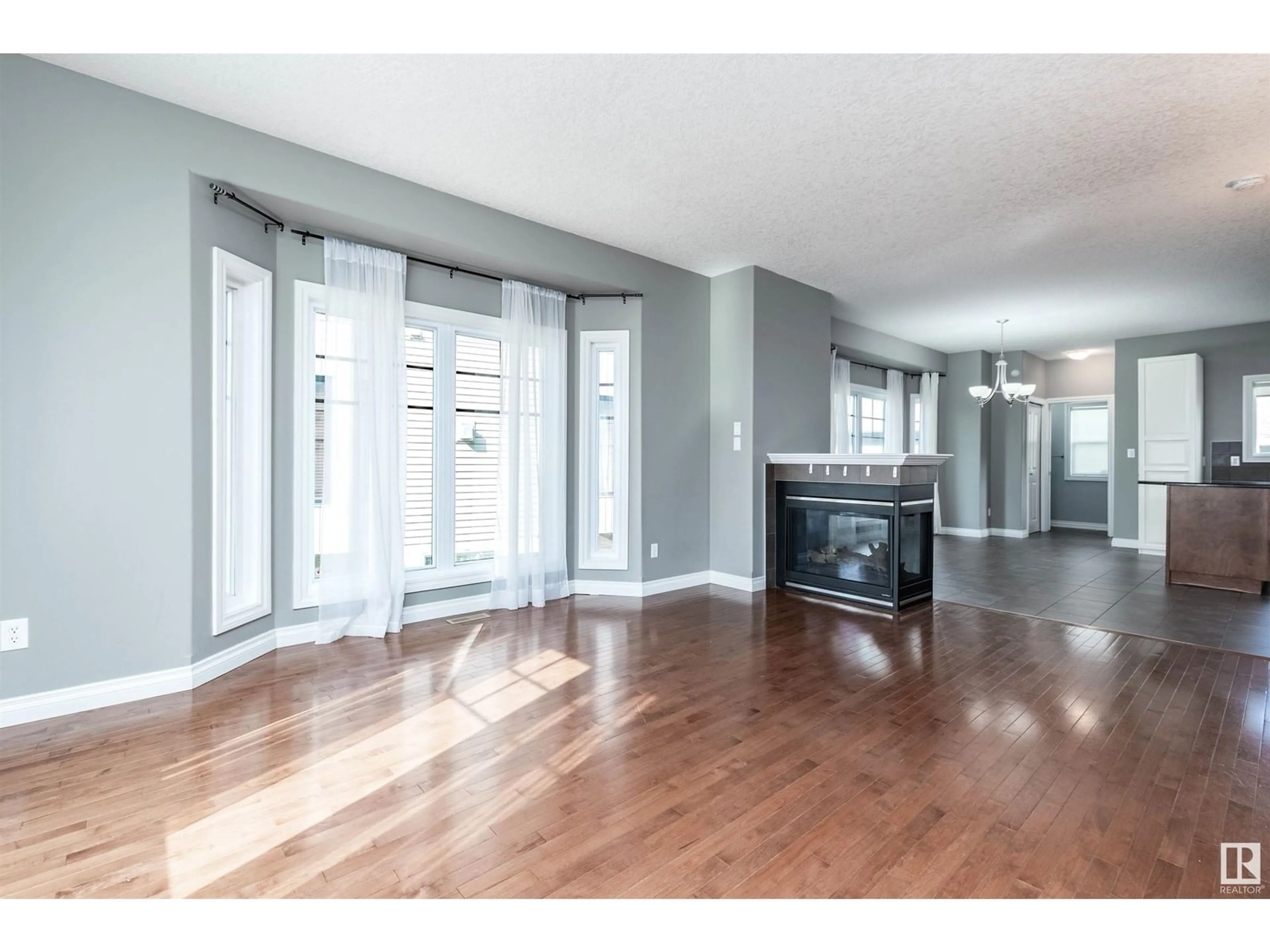 Unknown for 4951 TERWILLEGAR CM, Edmonton Alberta T6R0G5