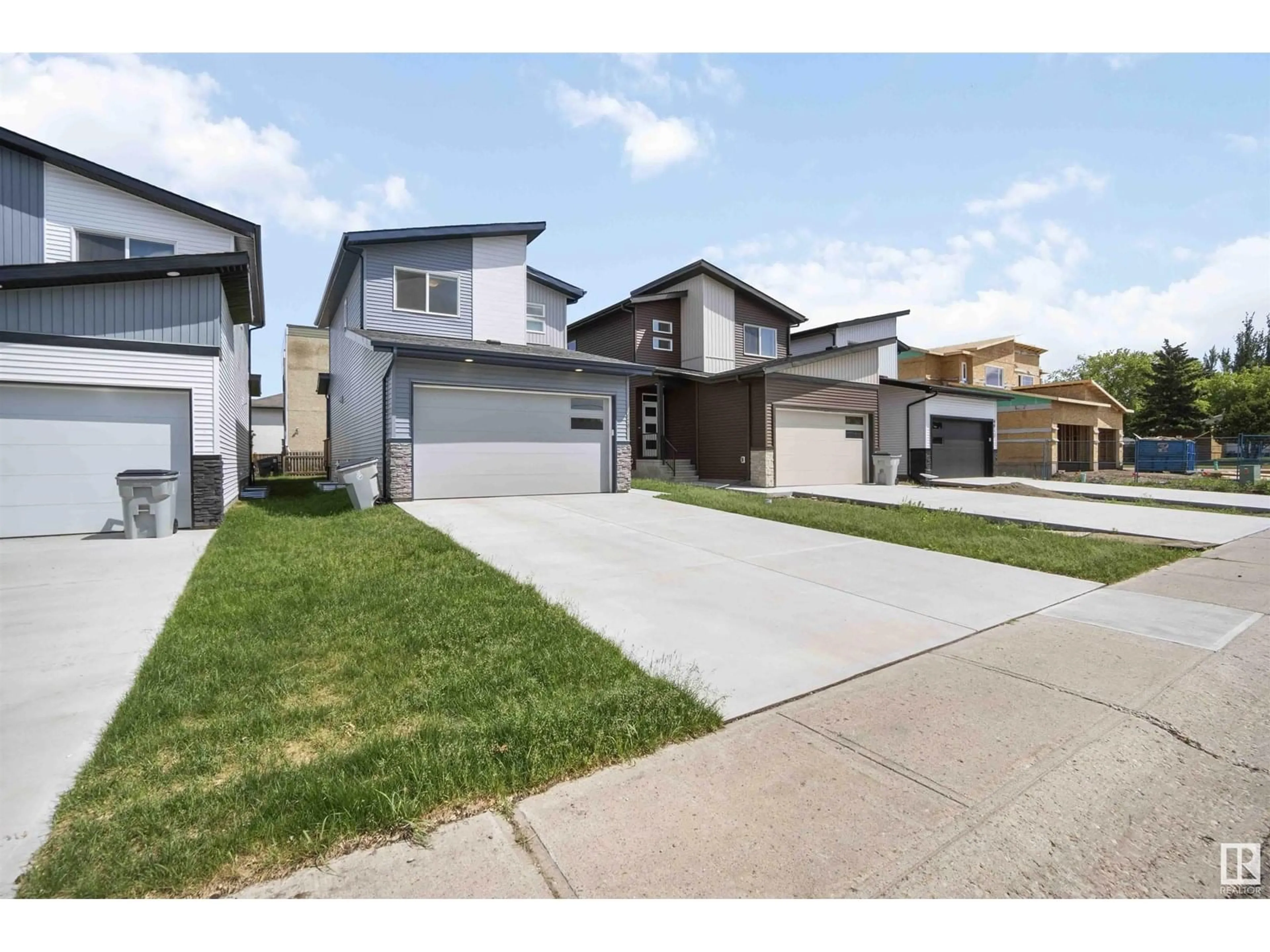 A pic from outside/outdoor area/front of a property/back of a property/a pic from drone, street for 4920 49 AV, Gibbons Alberta T0A1N0