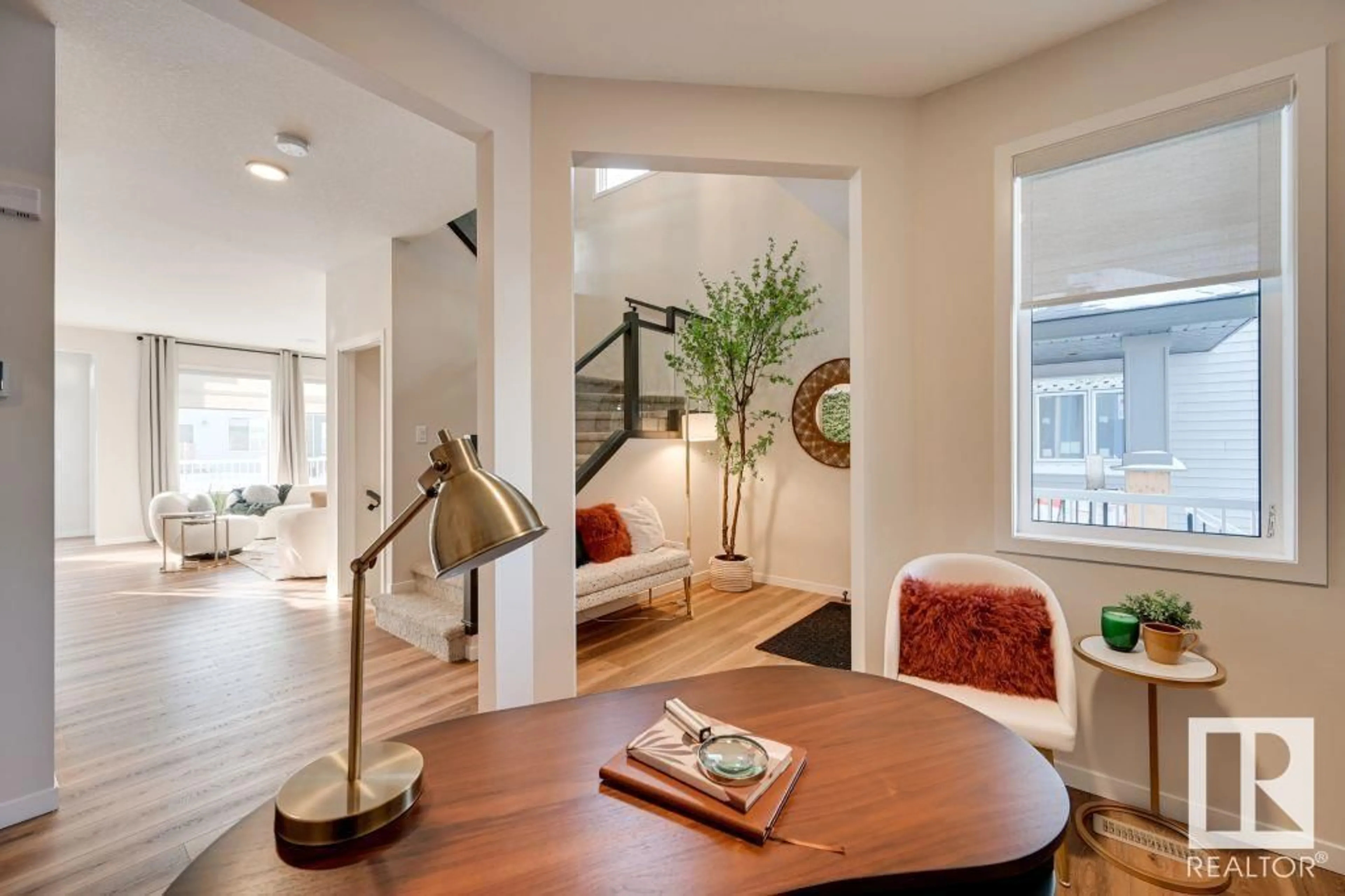 Indoor entryway for 369 GLENRIDDING RAVINE RD, Edmonton Alberta T6W4E6