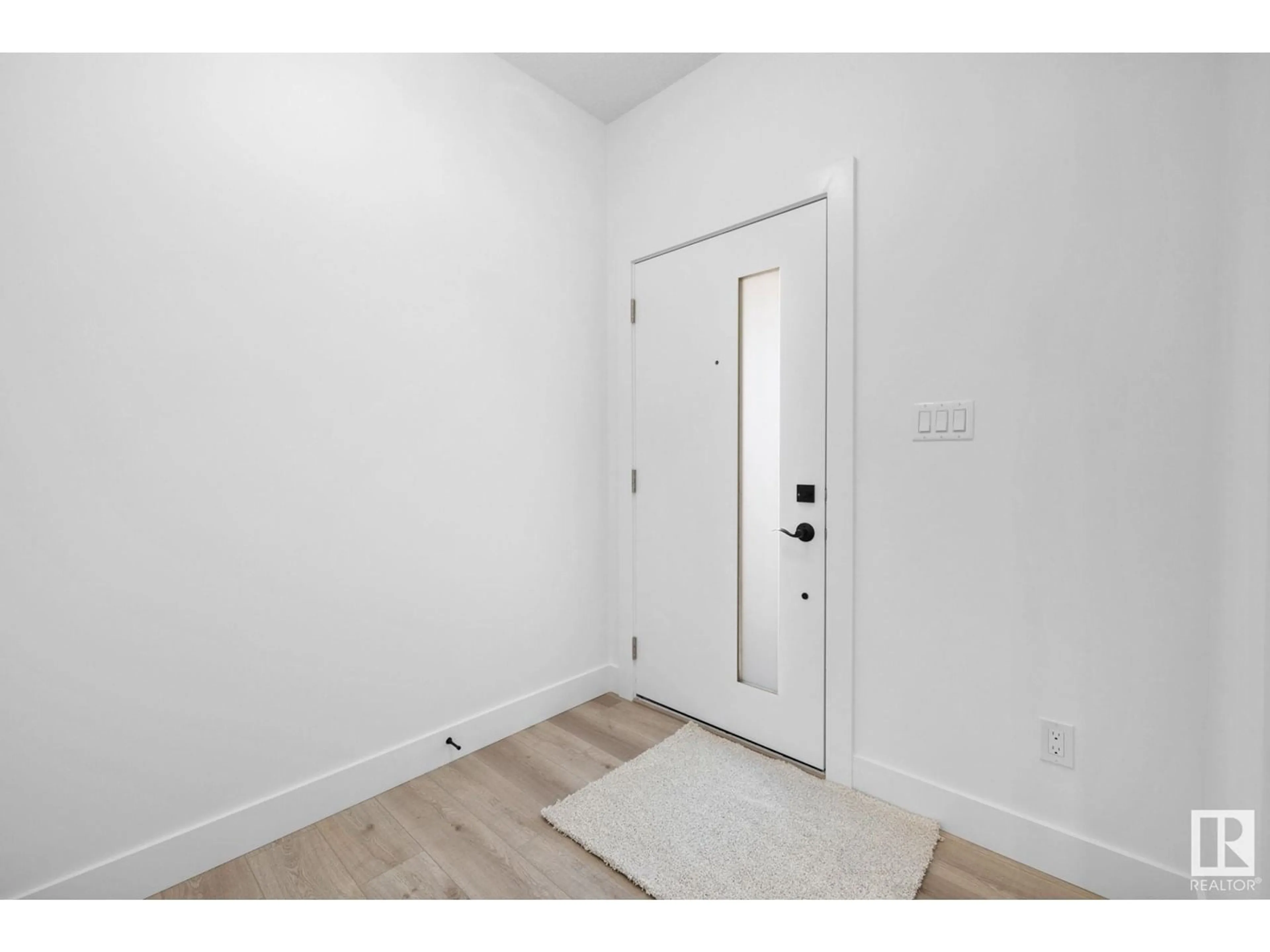 Indoor entryway for 171 CALEDON CR, Spruce Grove Alberta T7X4E3