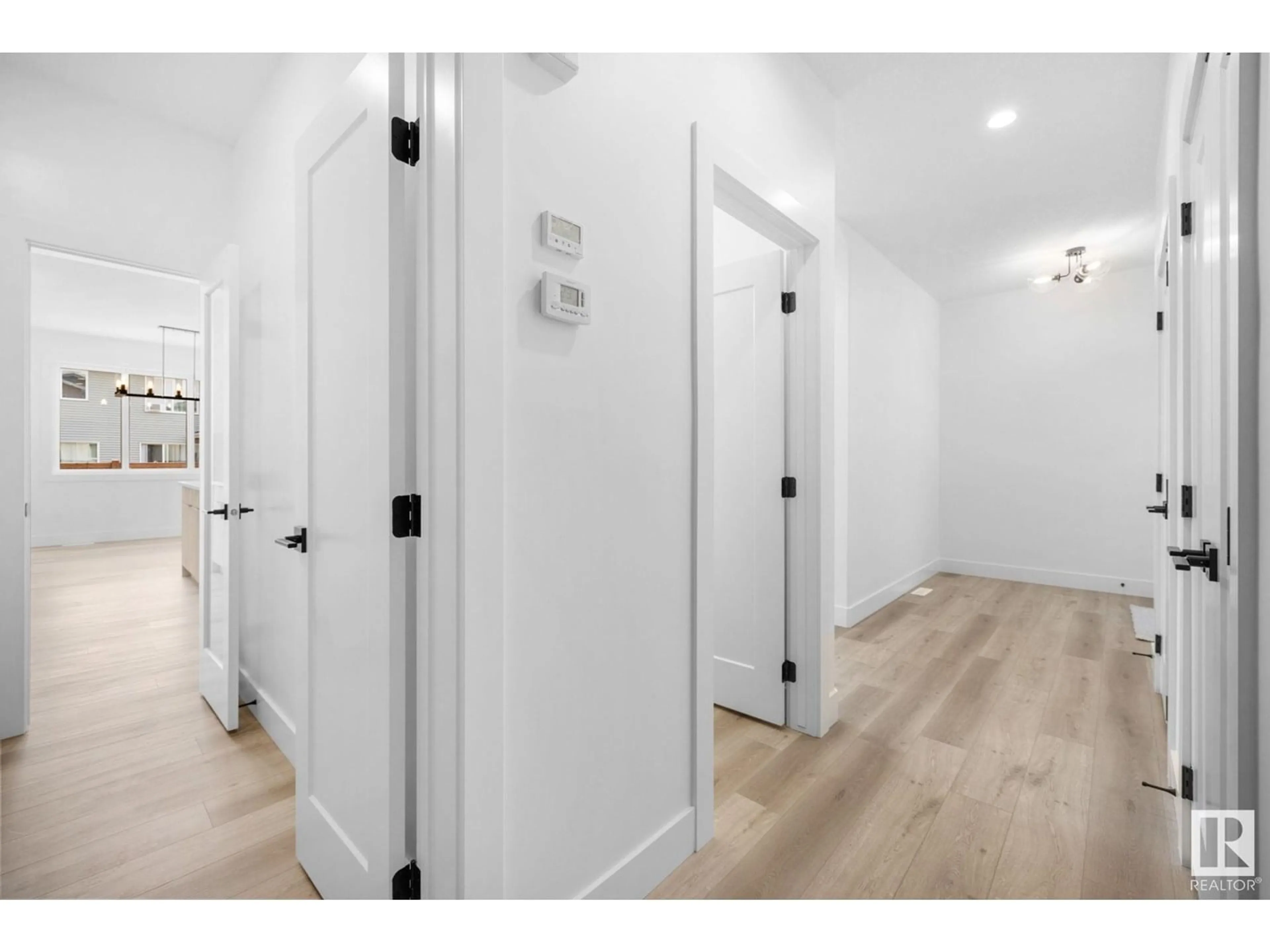 Indoor entryway for 171 CALEDON CR, Spruce Grove Alberta T7X4E3