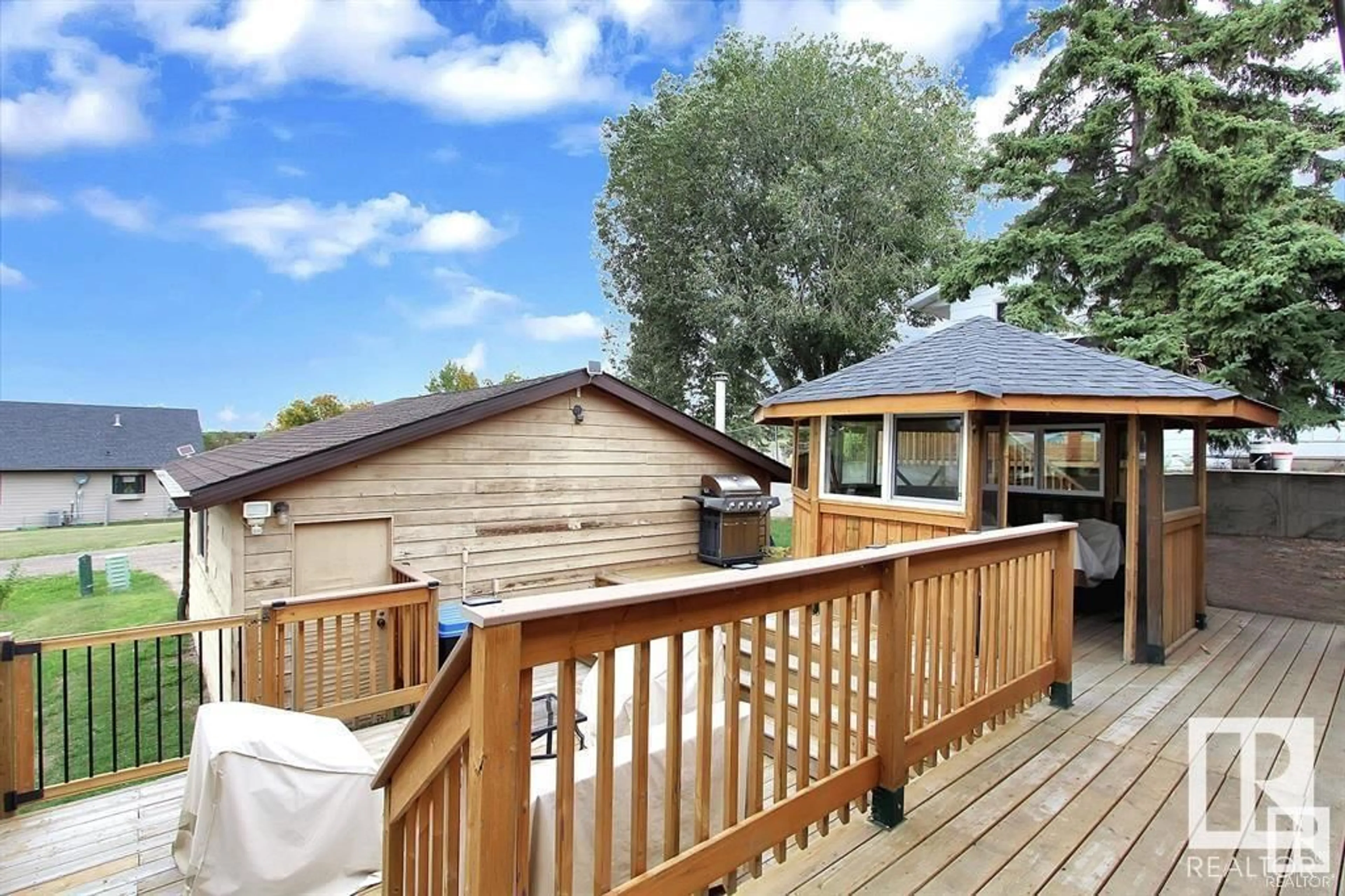 Patio, unknown for 4214 51 AV, Cold Lake Alberta T9M2A1