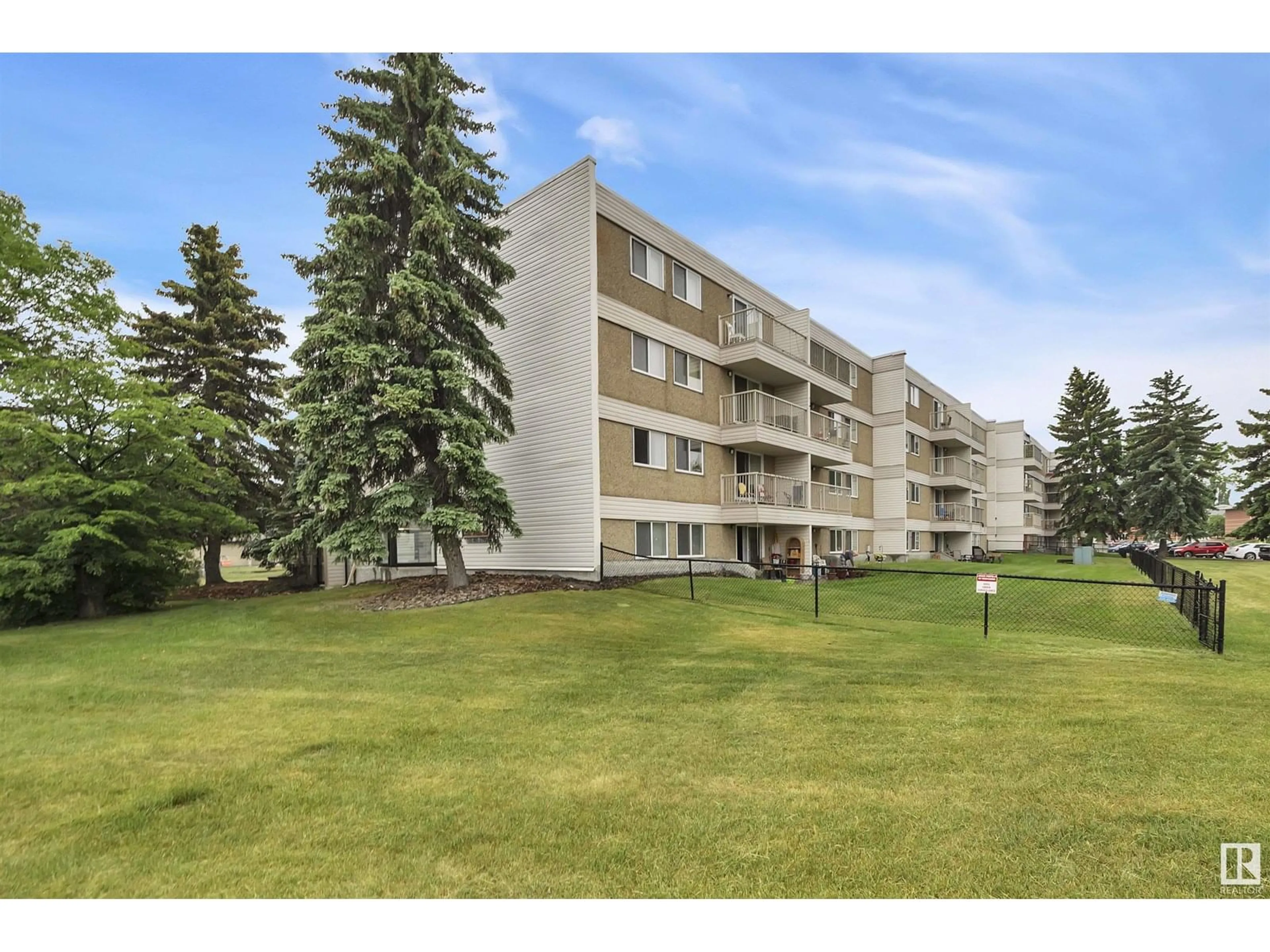 Unknown for #106 - 4608 52 AV, Stony Plain Alberta T7Z1N7