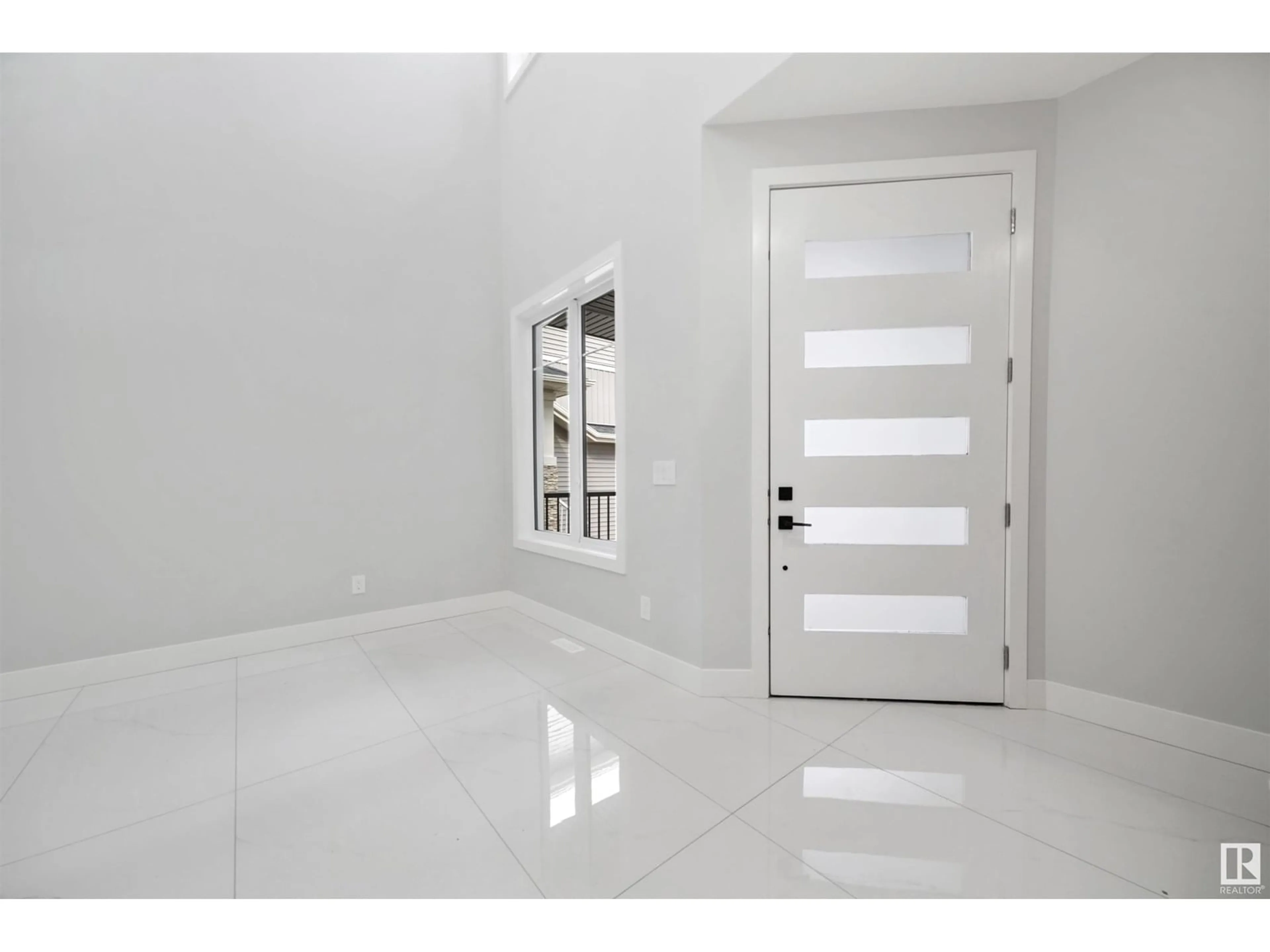 Indoor entryway for 6344 17 ST, Rural Leduc County Alberta T4X3C7