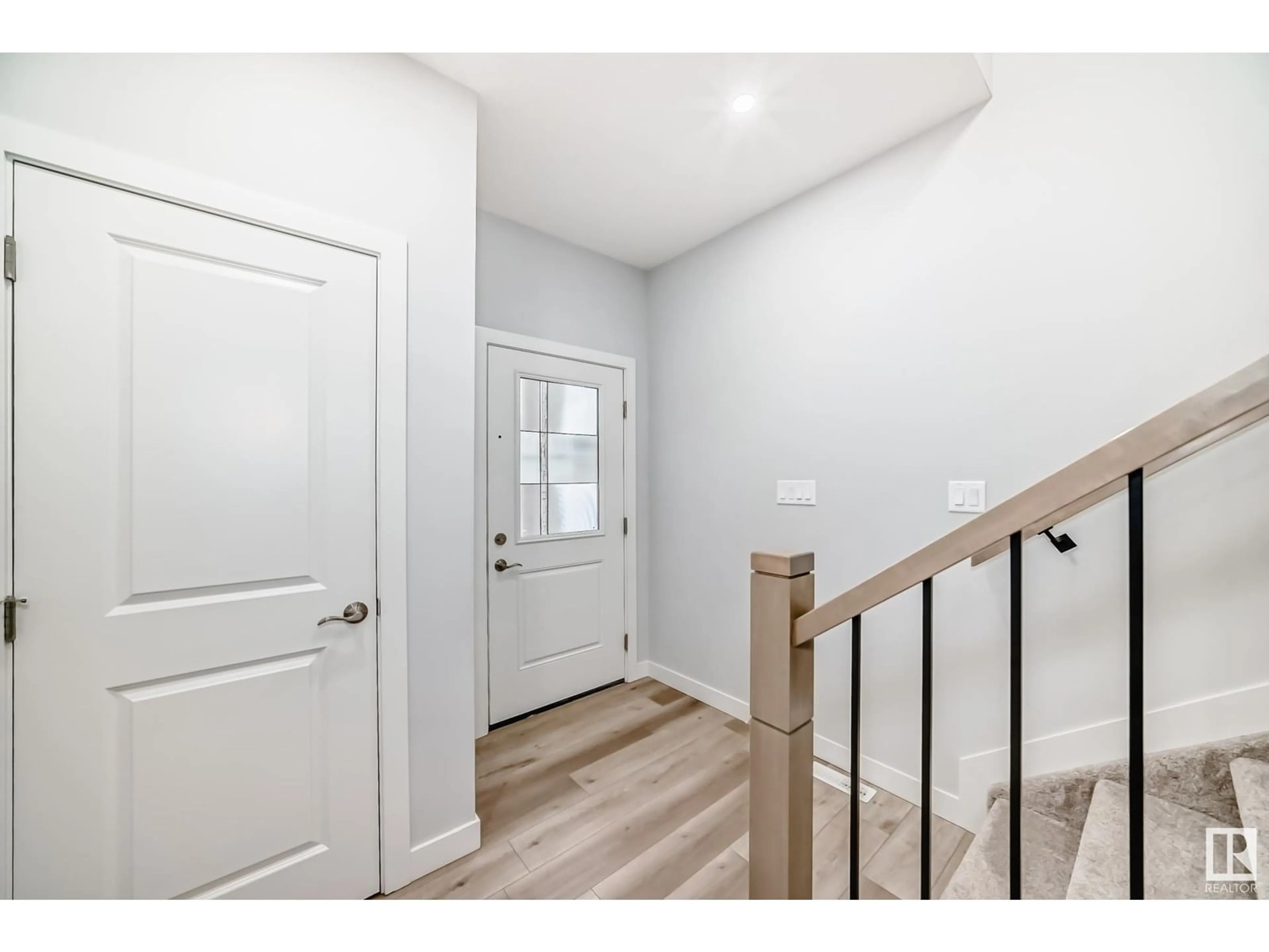 Indoor entryway for 6610 37 AV, Beaumont Alberta T4X2A4
