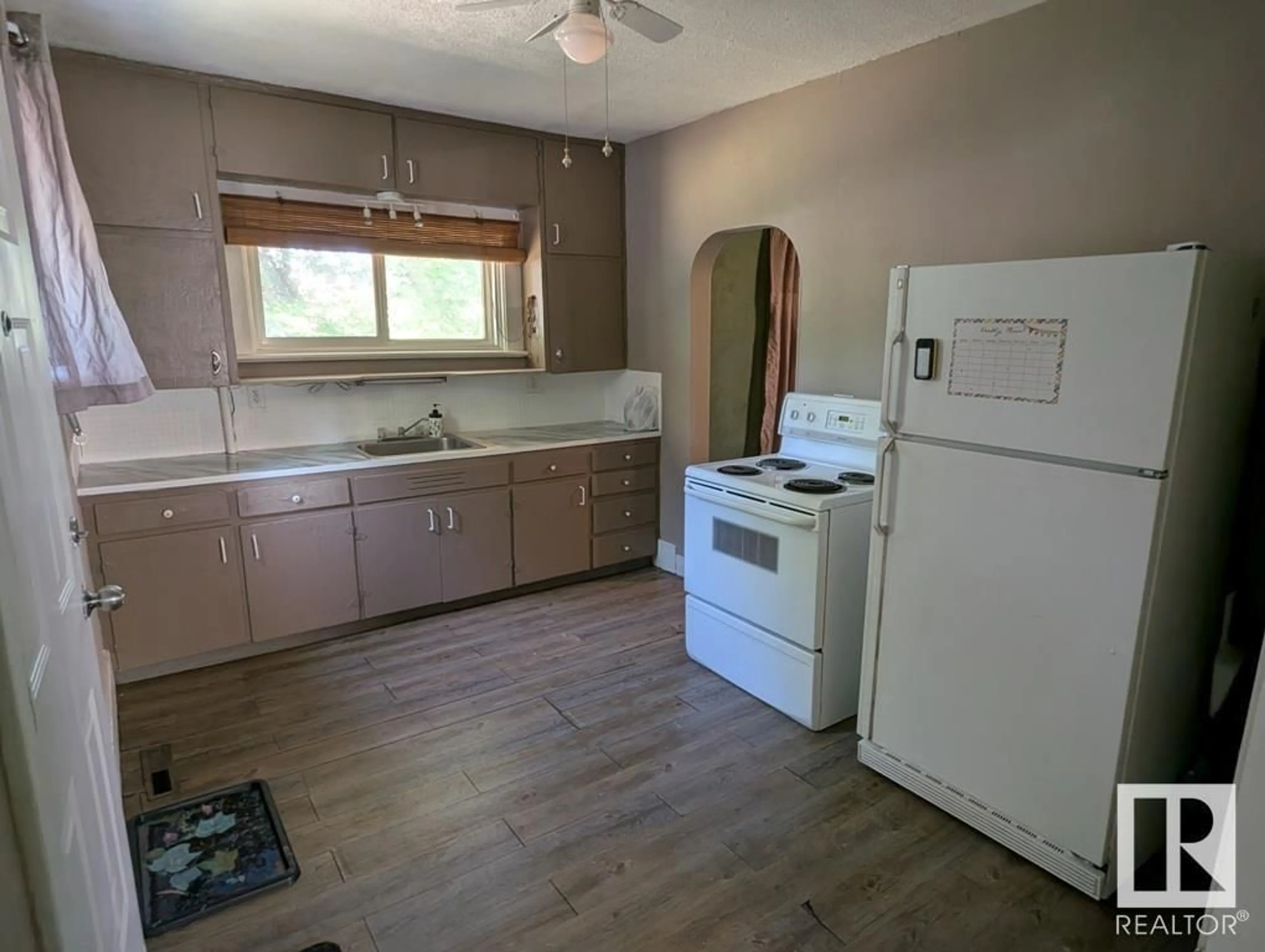Unknown for 4927 55 AV, Ryley Alberta T0B4A0