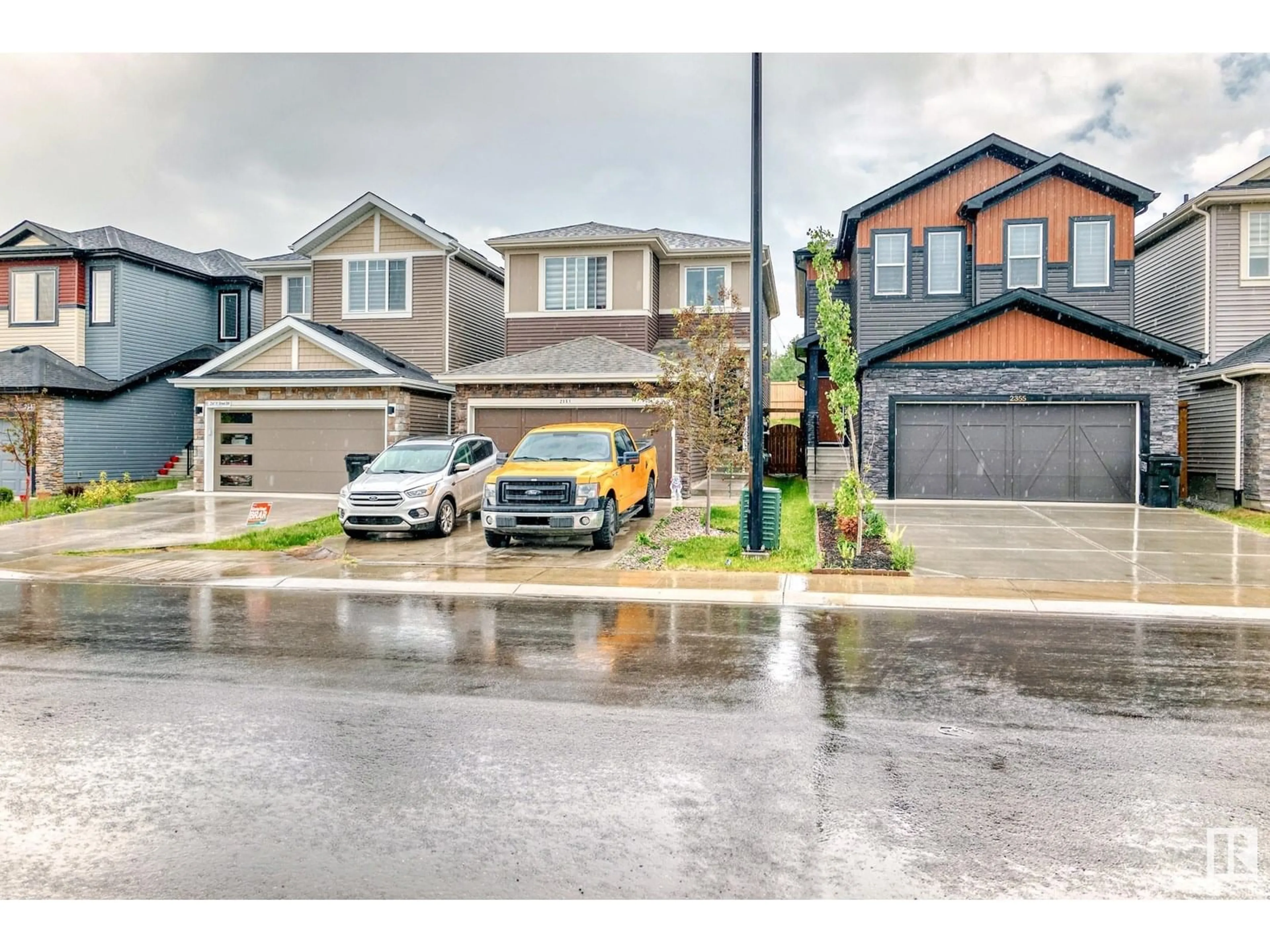 A pic from outside/outdoor area/front of a property/back of a property/a pic from drone, street for SW - 2351 51 ST, Edmonton Alberta T6X3A5