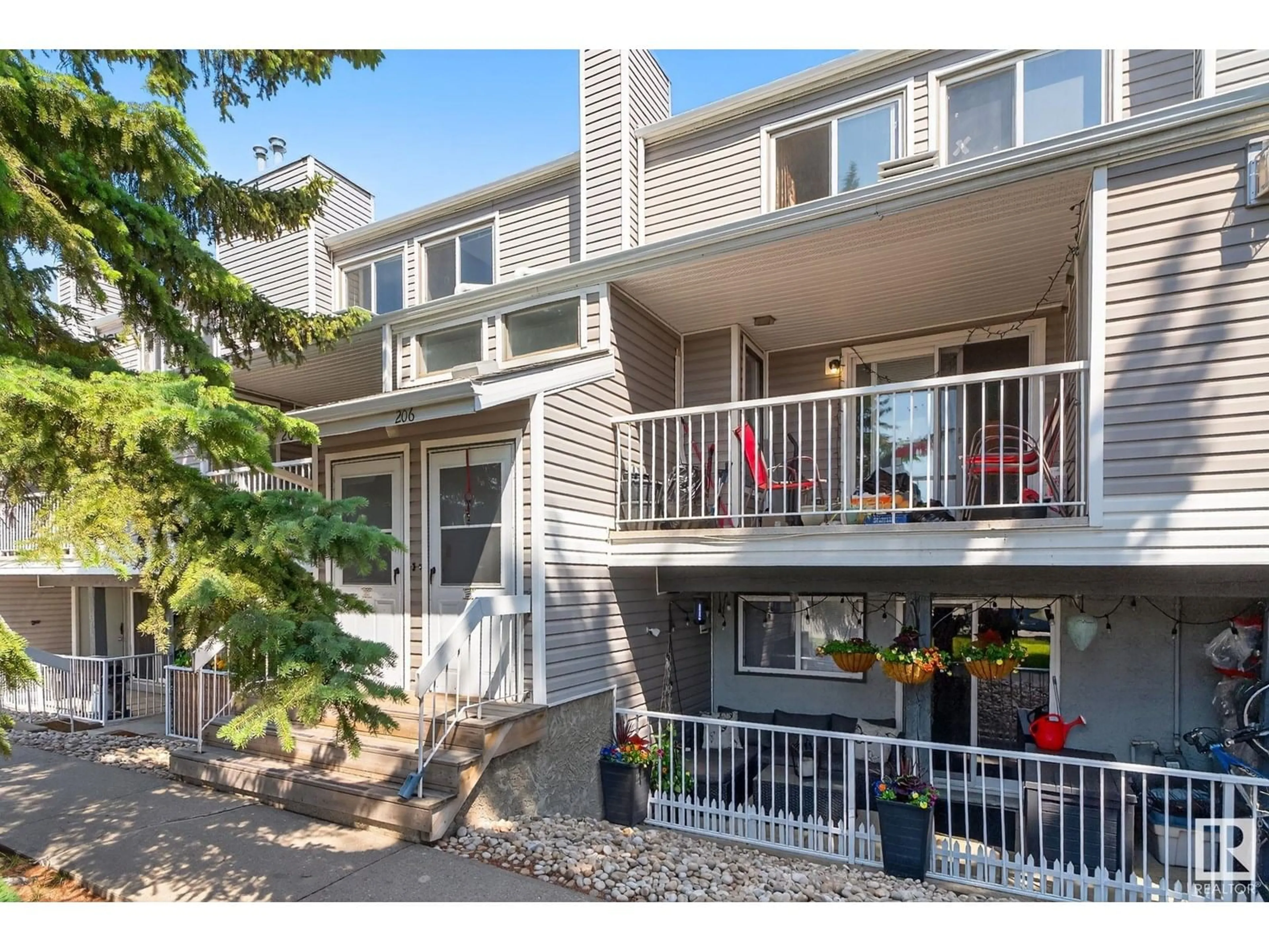 Patio, unknown for 206 - 10404 24 AV, Edmonton Alberta T6J4J7