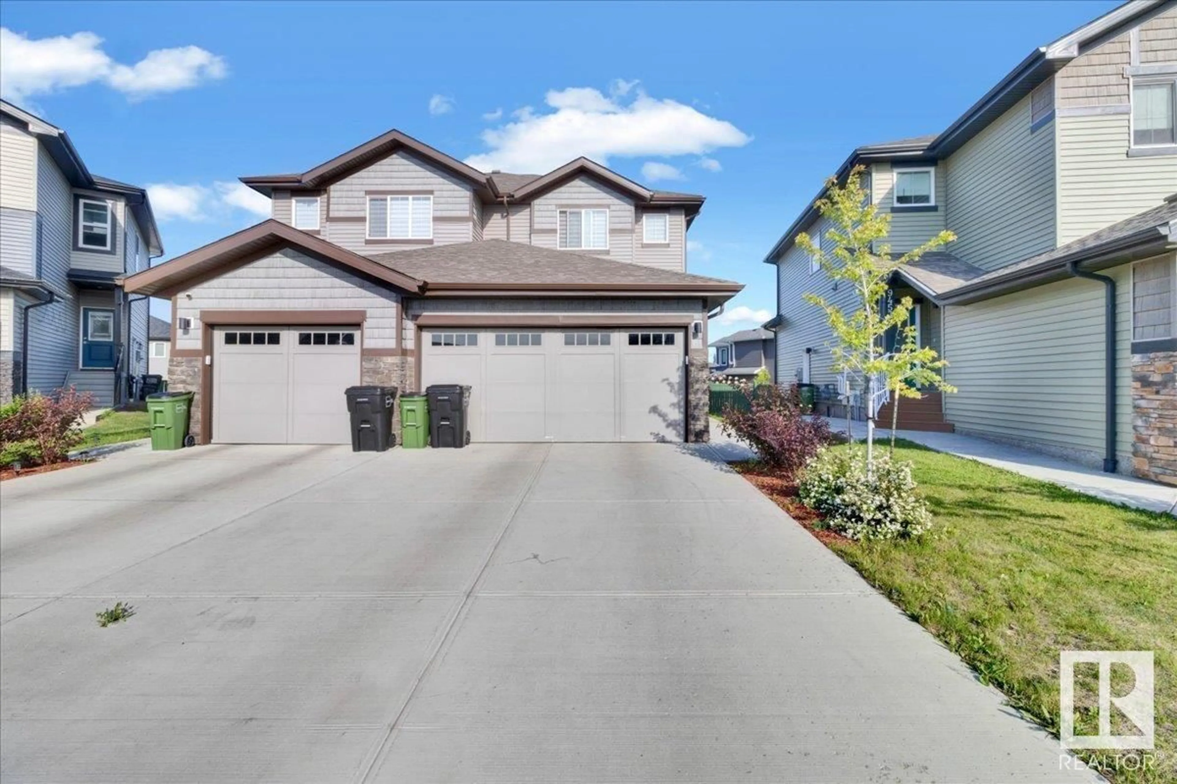 A pic from outside/outdoor area/front of a property/back of a property/a pic from drone, street for NW - 9457 206A ST, Edmonton Alberta T5T7M9