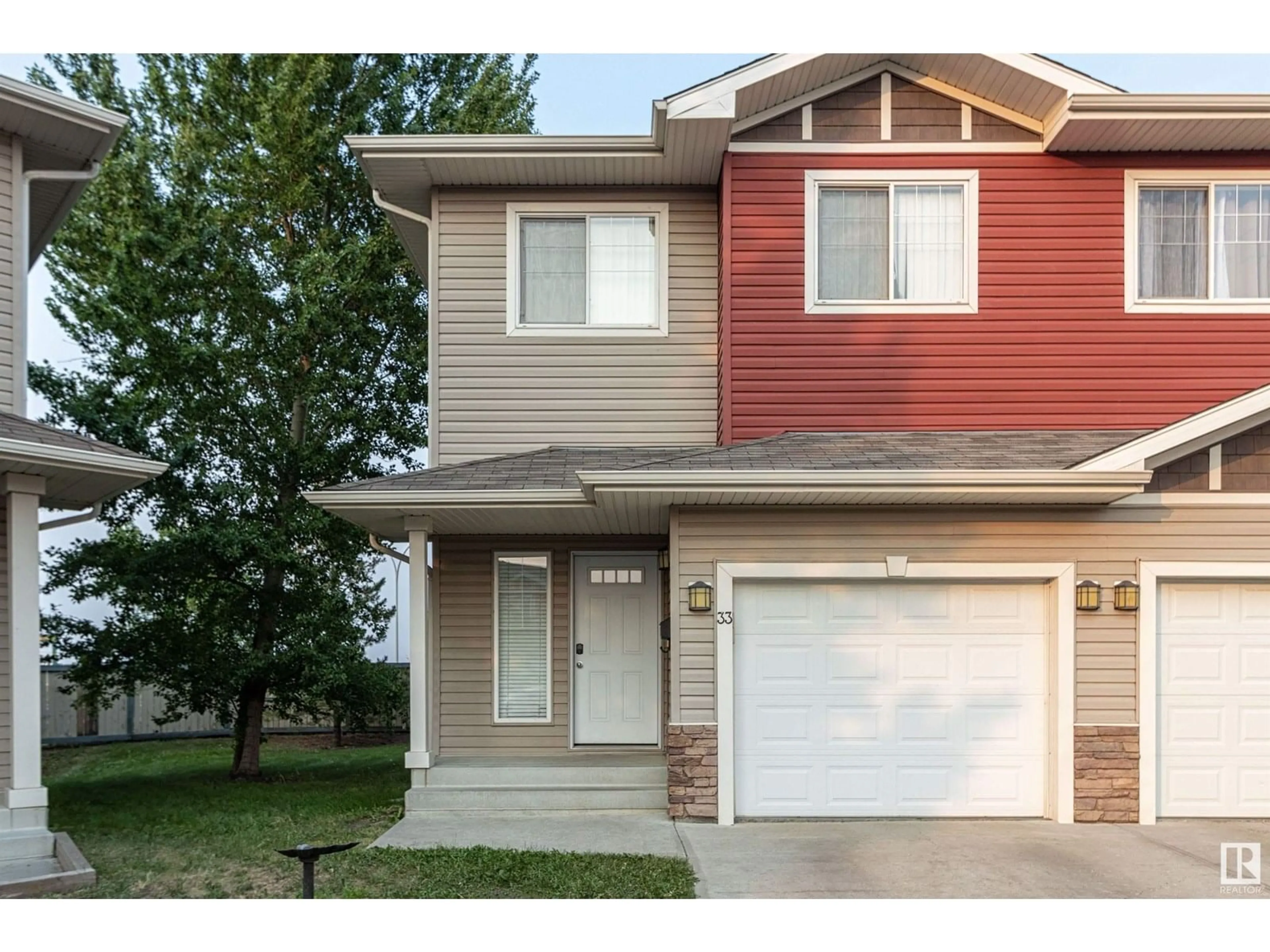 Home with vinyl exterior material, street for #33 - 15151 43 ST, Edmonton Alberta T5Y0L3