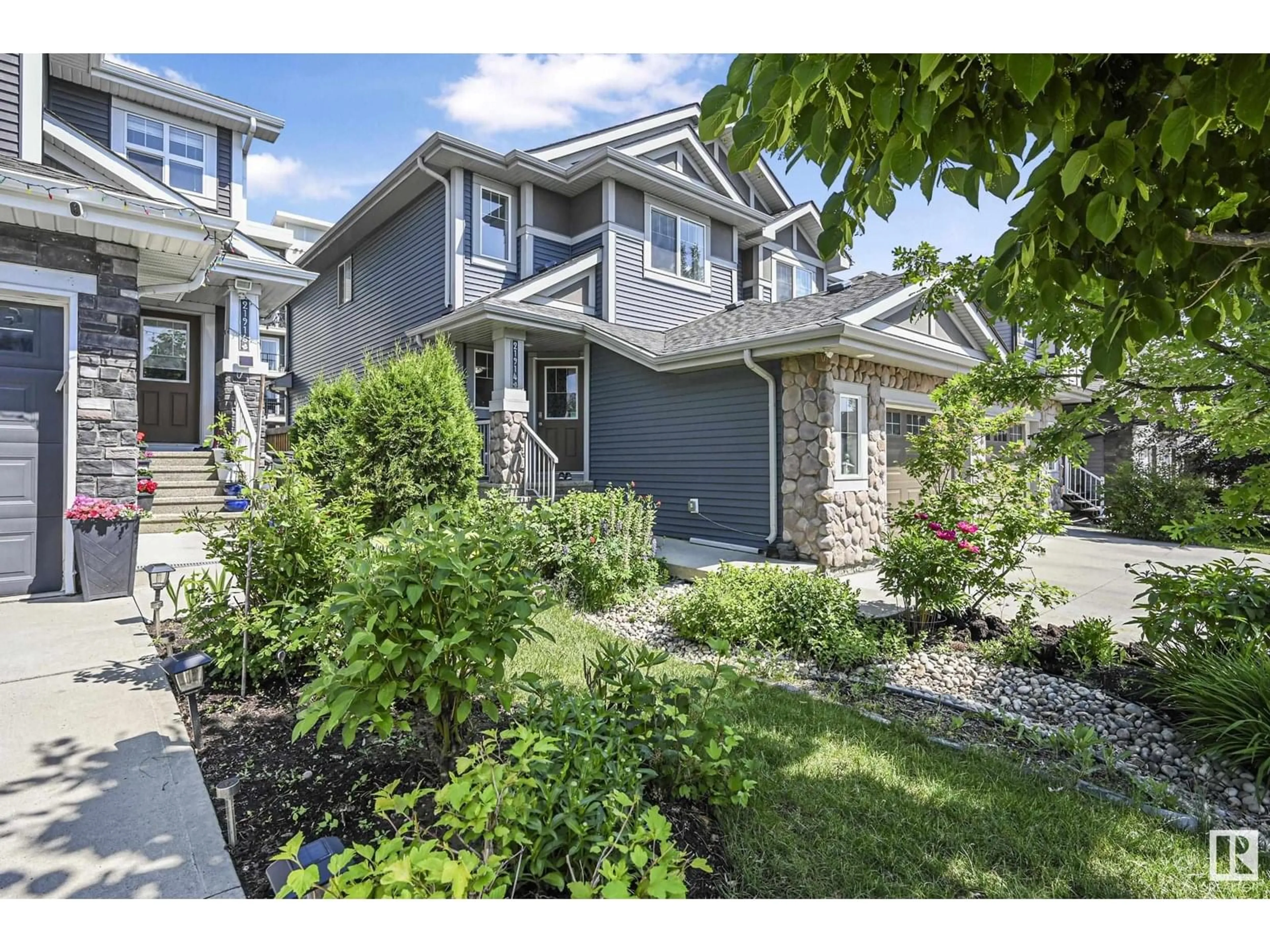 Unknown for 21914 91 AV, Edmonton Alberta T5T6Z5