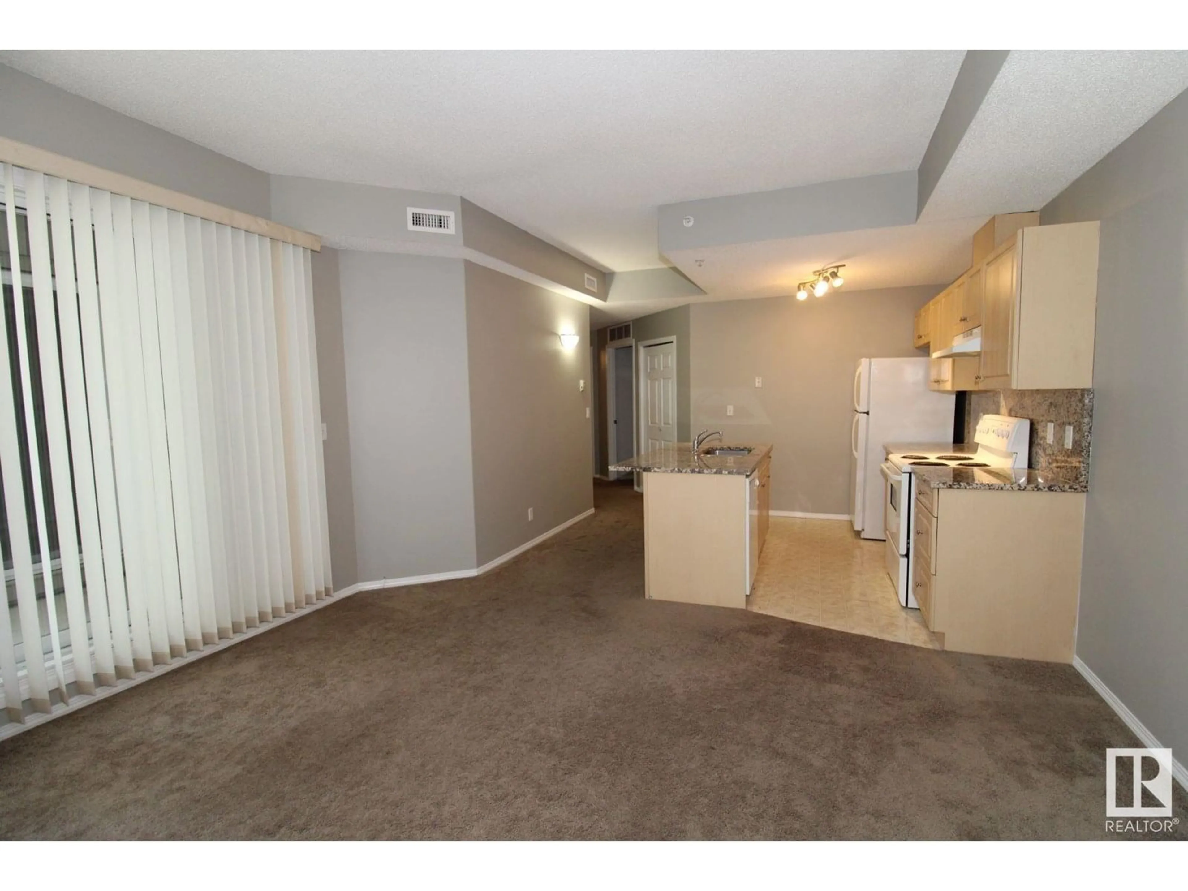 A pic of a room for #404 - 11103 84 AV, Edmonton Alberta T6G2X4