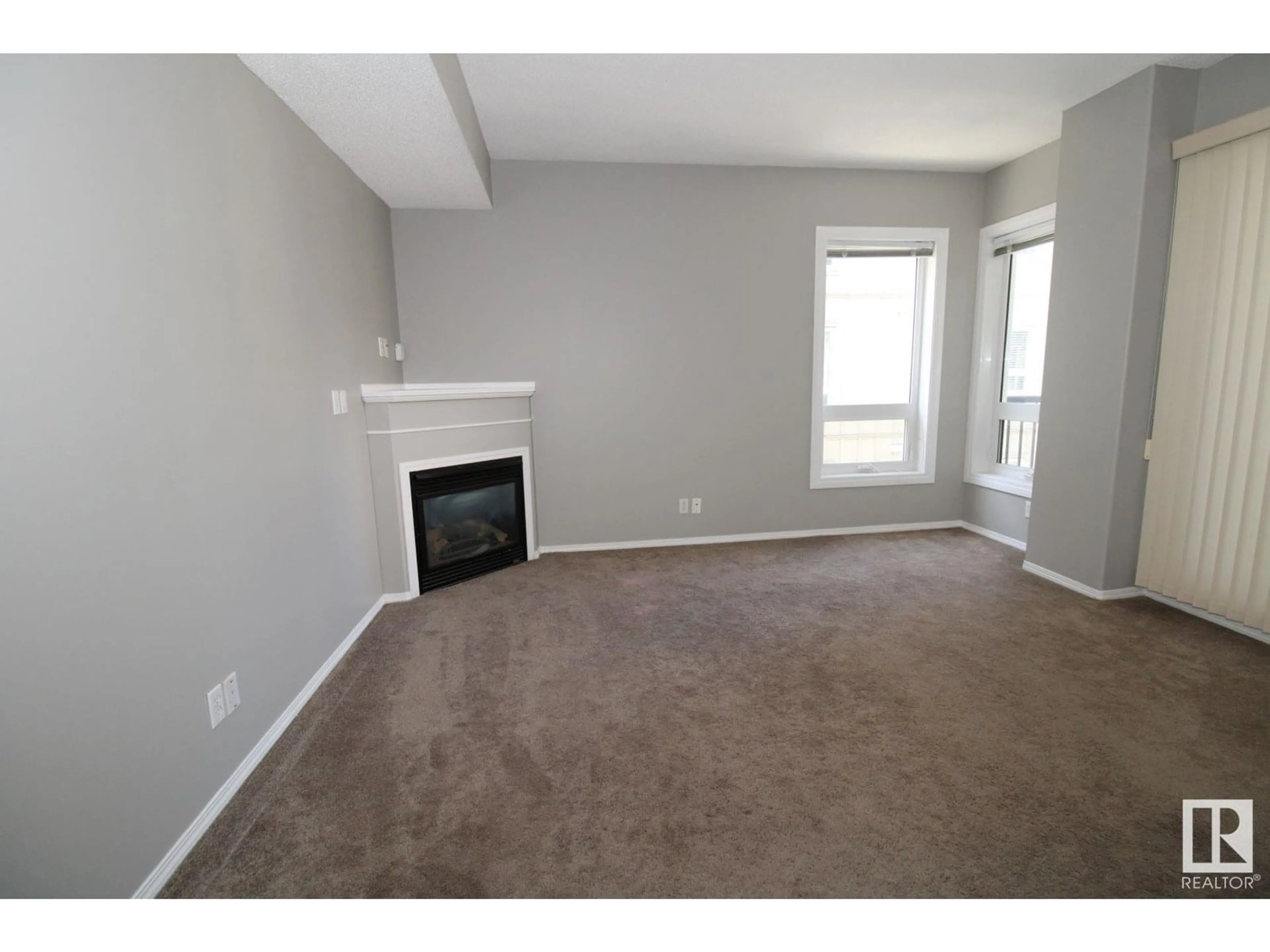 A pic of a room for #404 - 11103 84 AV, Edmonton Alberta T6G2X4