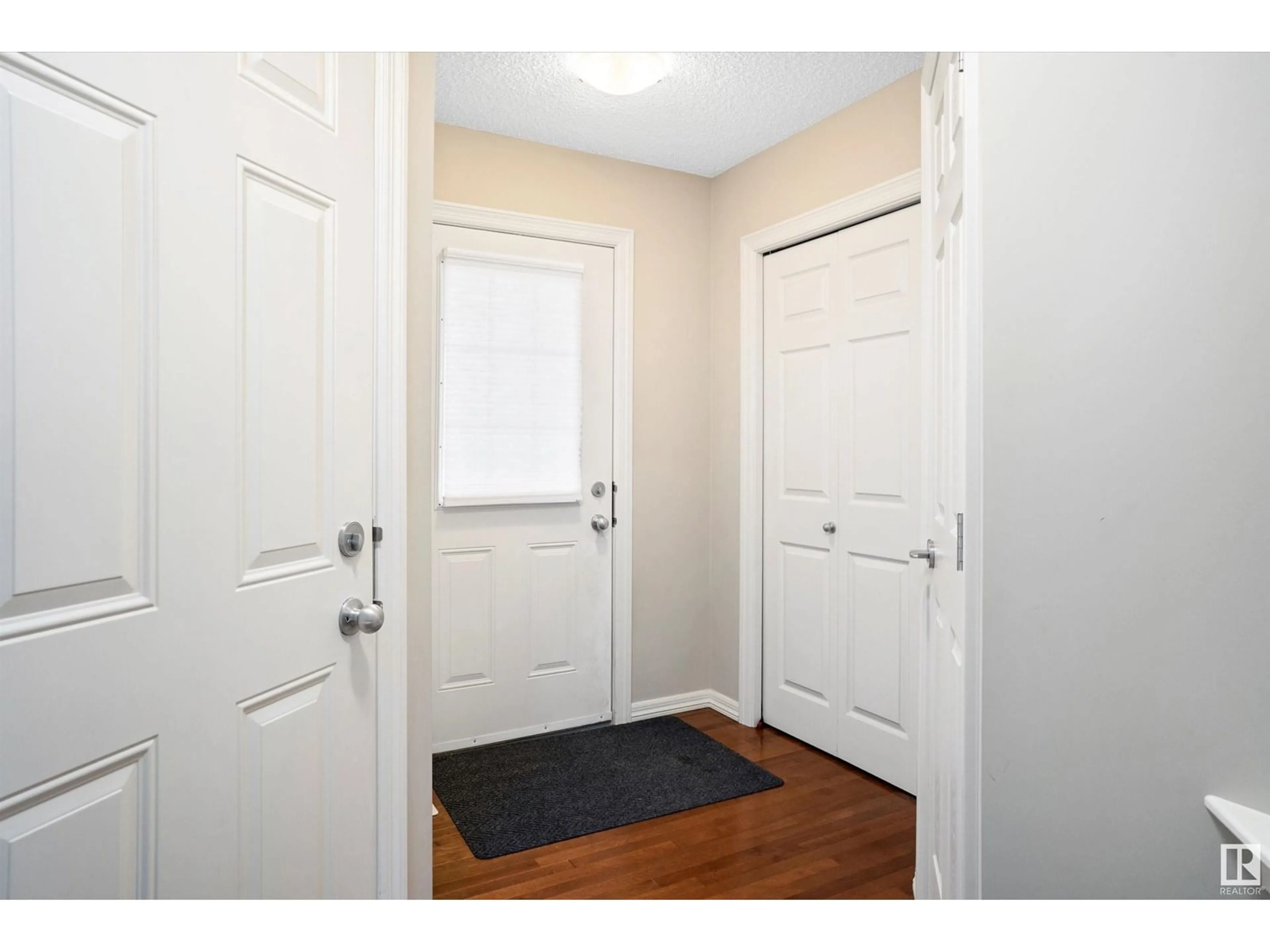 Indoor entryway for 132 KEYSTONE CR, Leduc Alberta T9E0M6