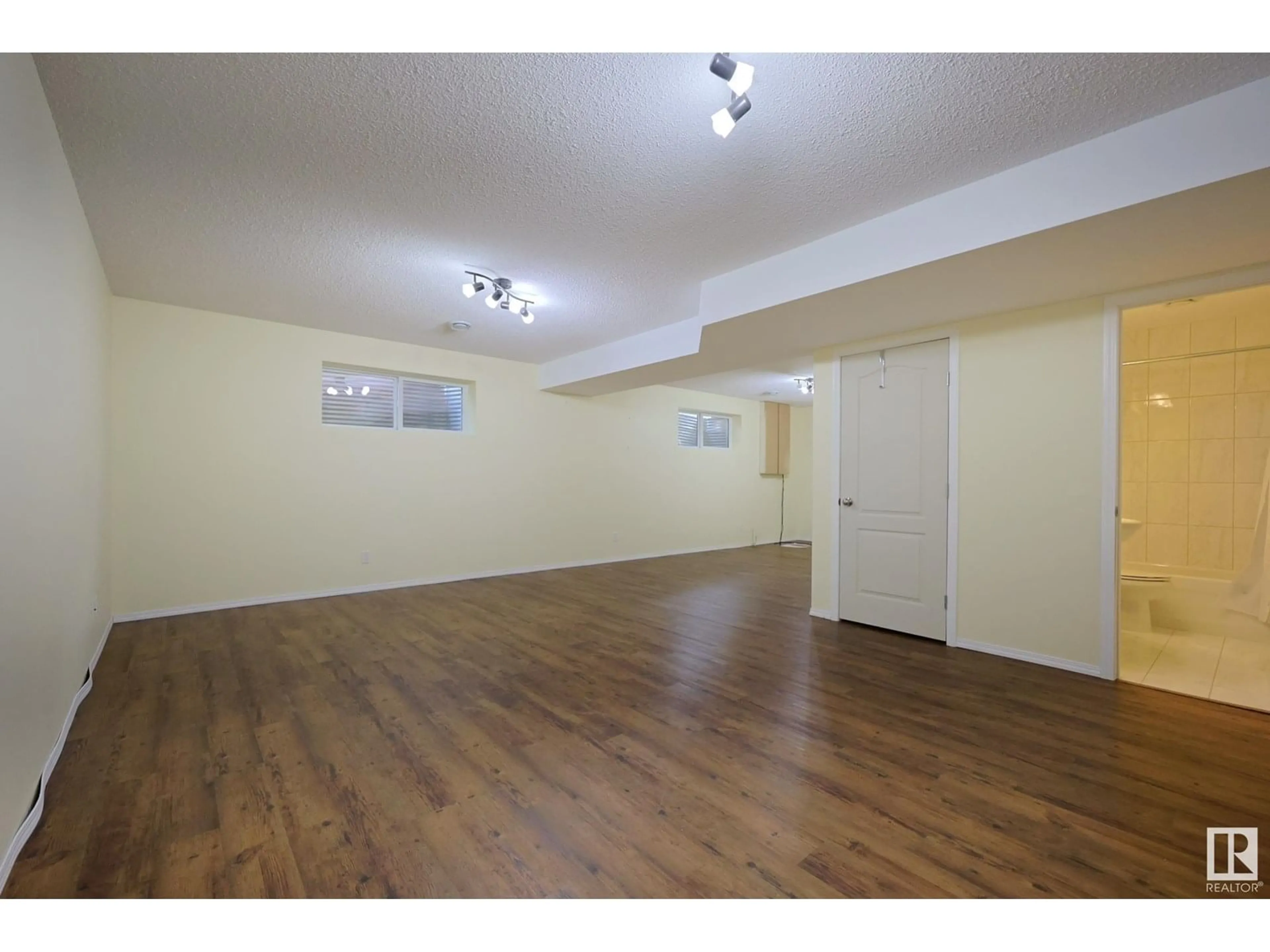A pic of a room for 52 NAPLES WY, St. Albert Alberta T8N7G1
