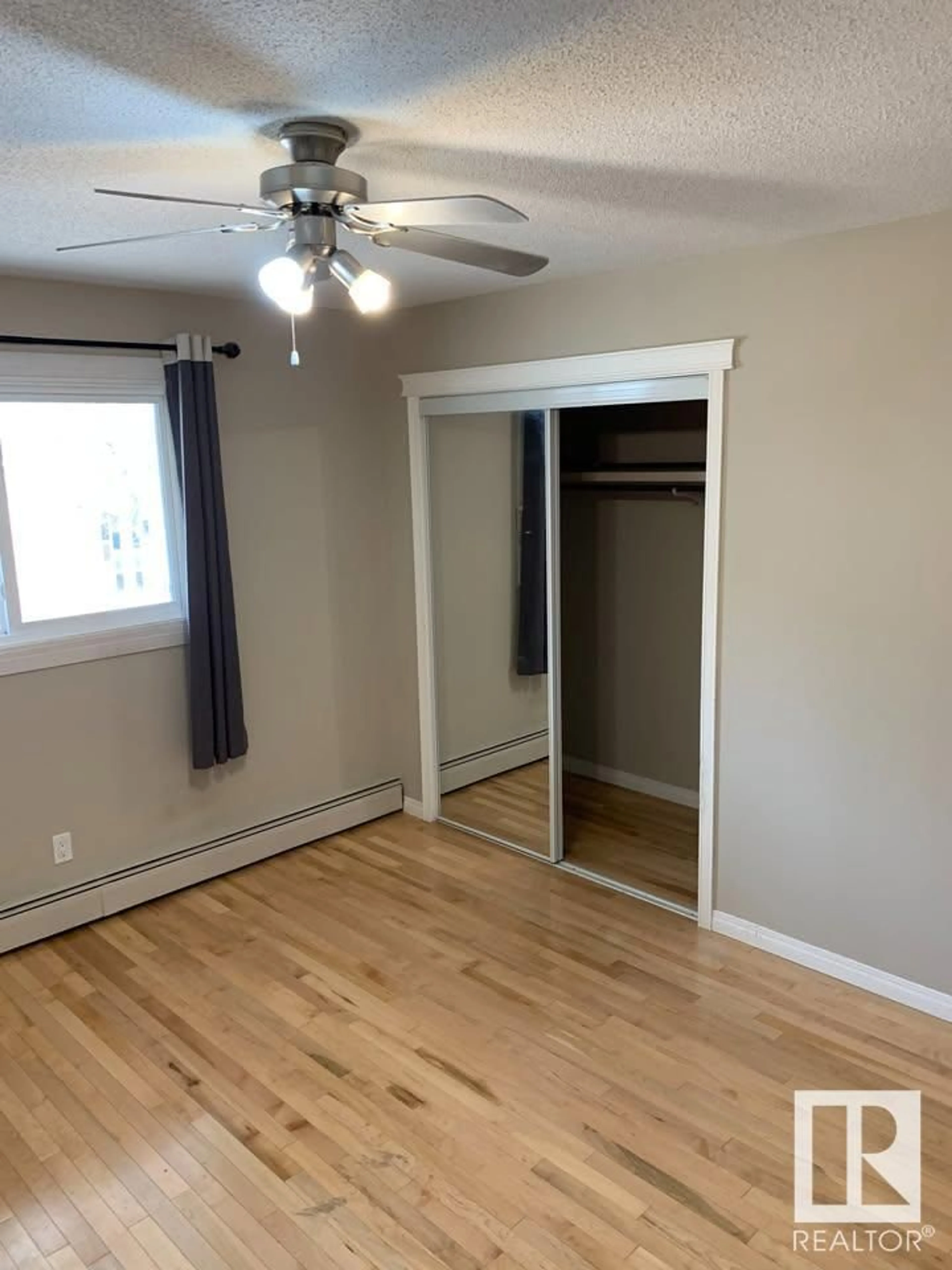 A pic of a room for #407 - 9925 83 AV, Edmonton Alberta T6E2B9