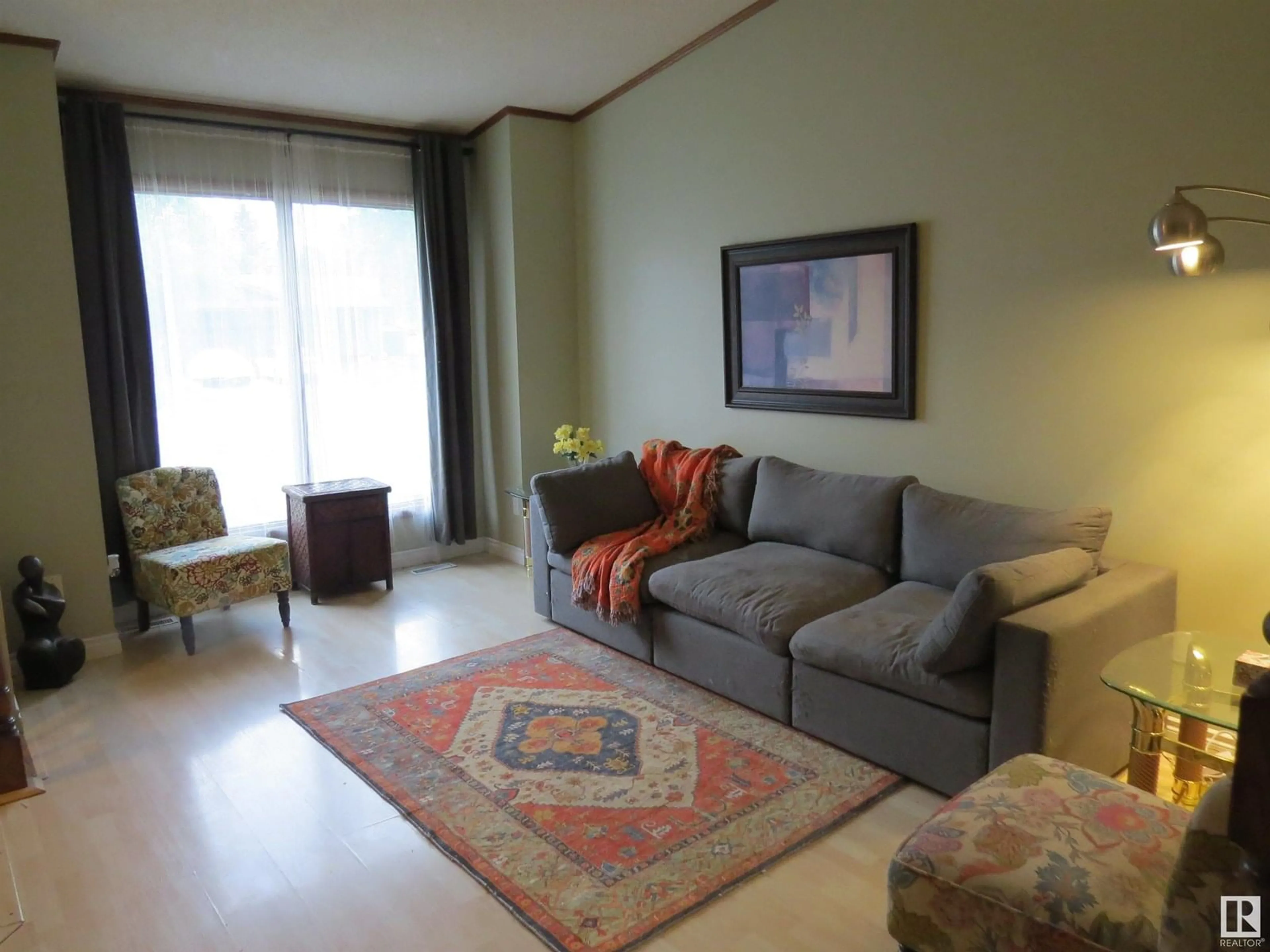 Living room with furniture, unknown for 119 DORCHESTER DR, St. Albert Alberta T8N4Y4