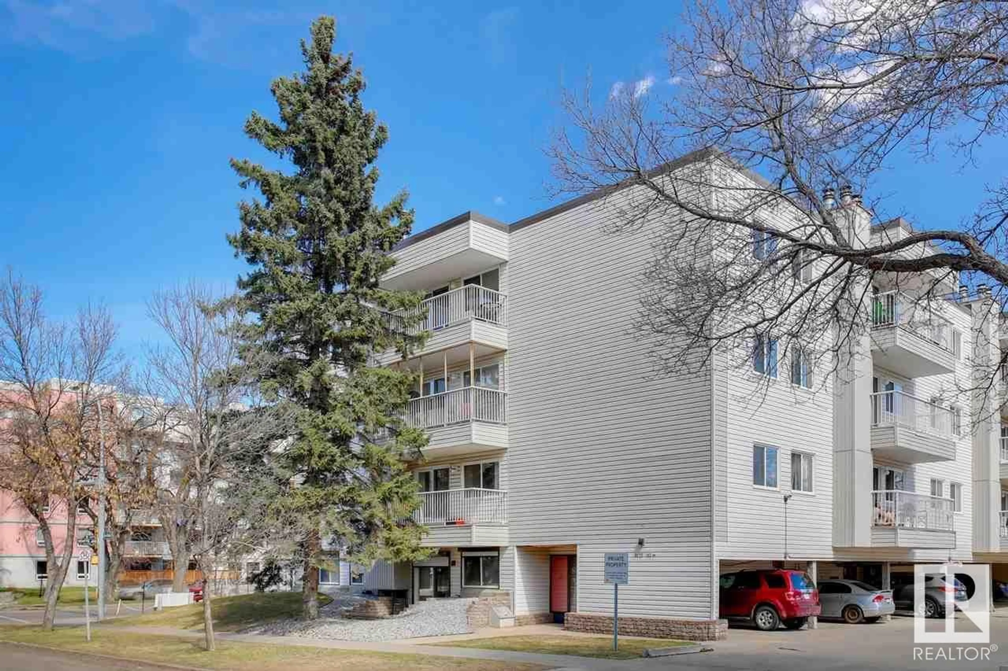 Unknown for #103 - 8125 110 ST, Edmonton Alberta T6G2P3