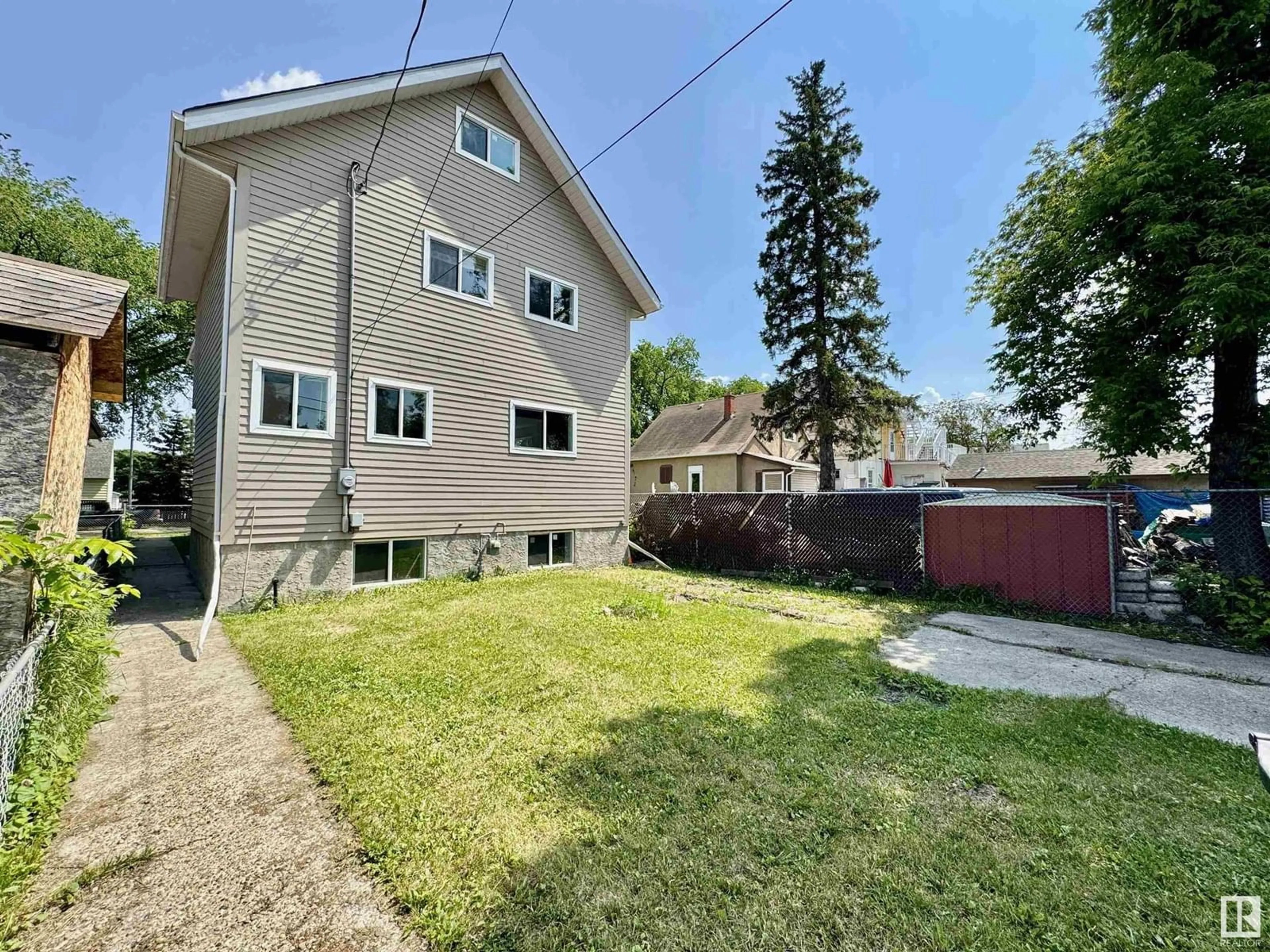 Unknown for 11528 85 ST, Edmonton Alberta T5B3E2