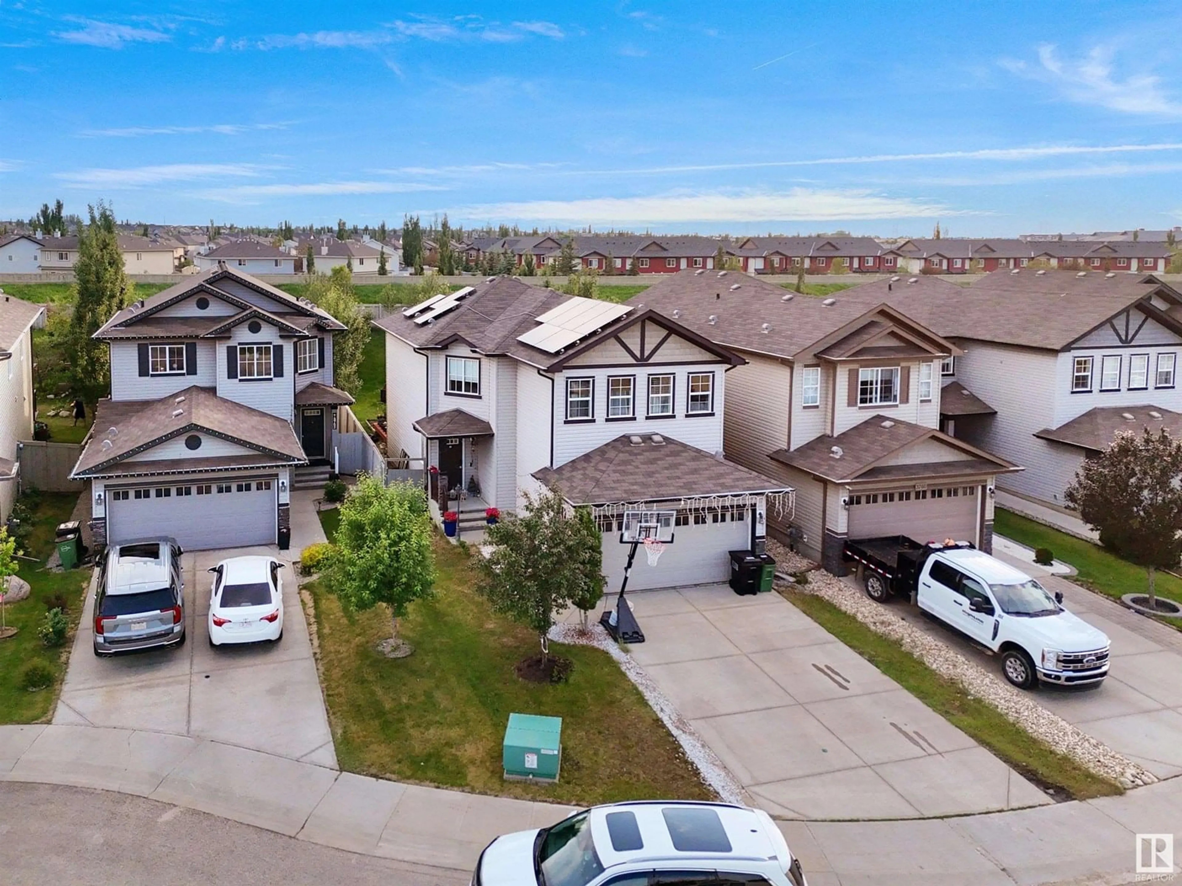 A pic from outside/outdoor area/front of a property/back of a property/a pic from drone, street for 3756 8 ST, Edmonton Alberta T6T0S1