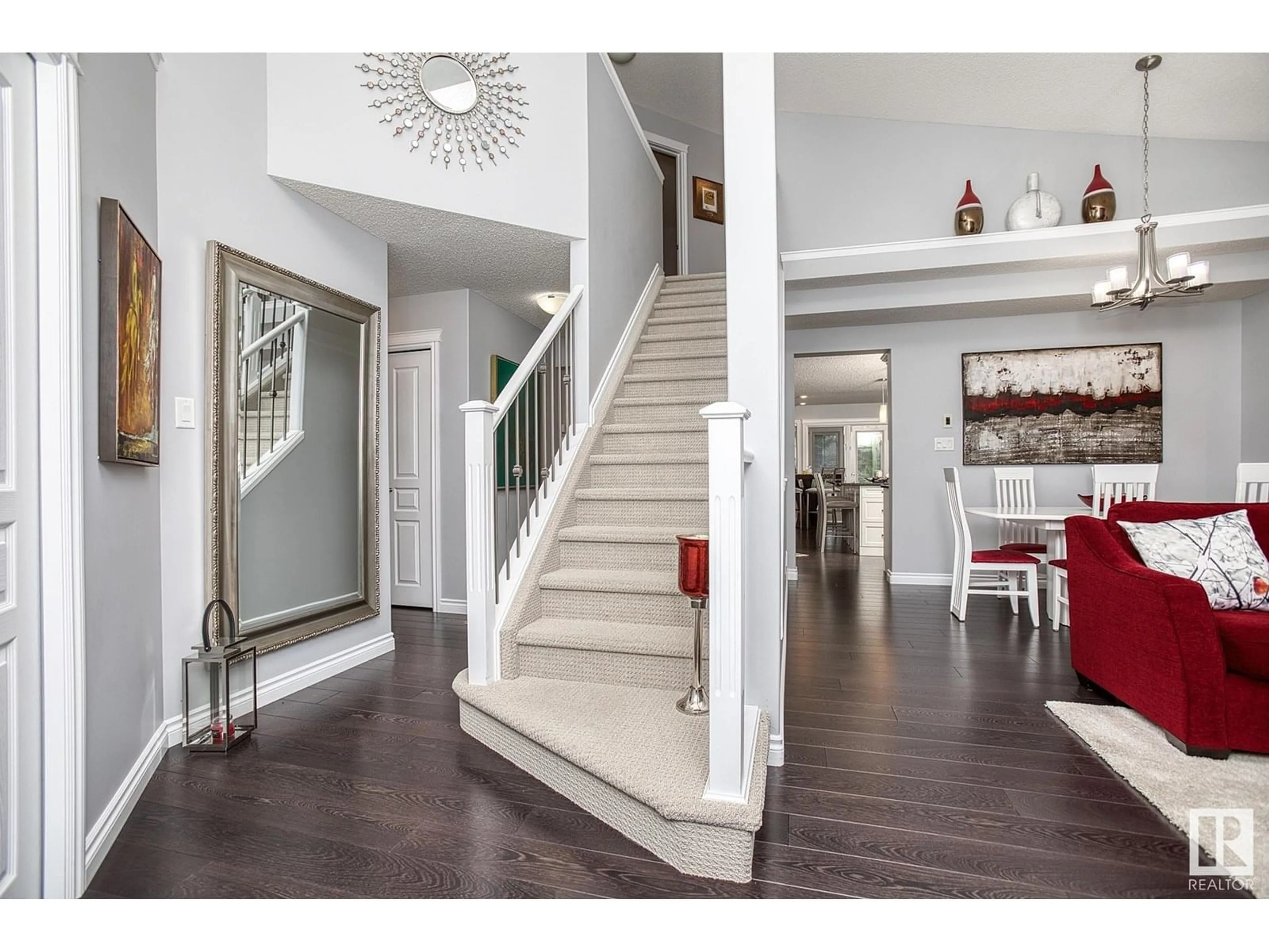 Indoor foyer for 735 FOXTAIL CV, Sherwood Park Alberta T8A4G1
