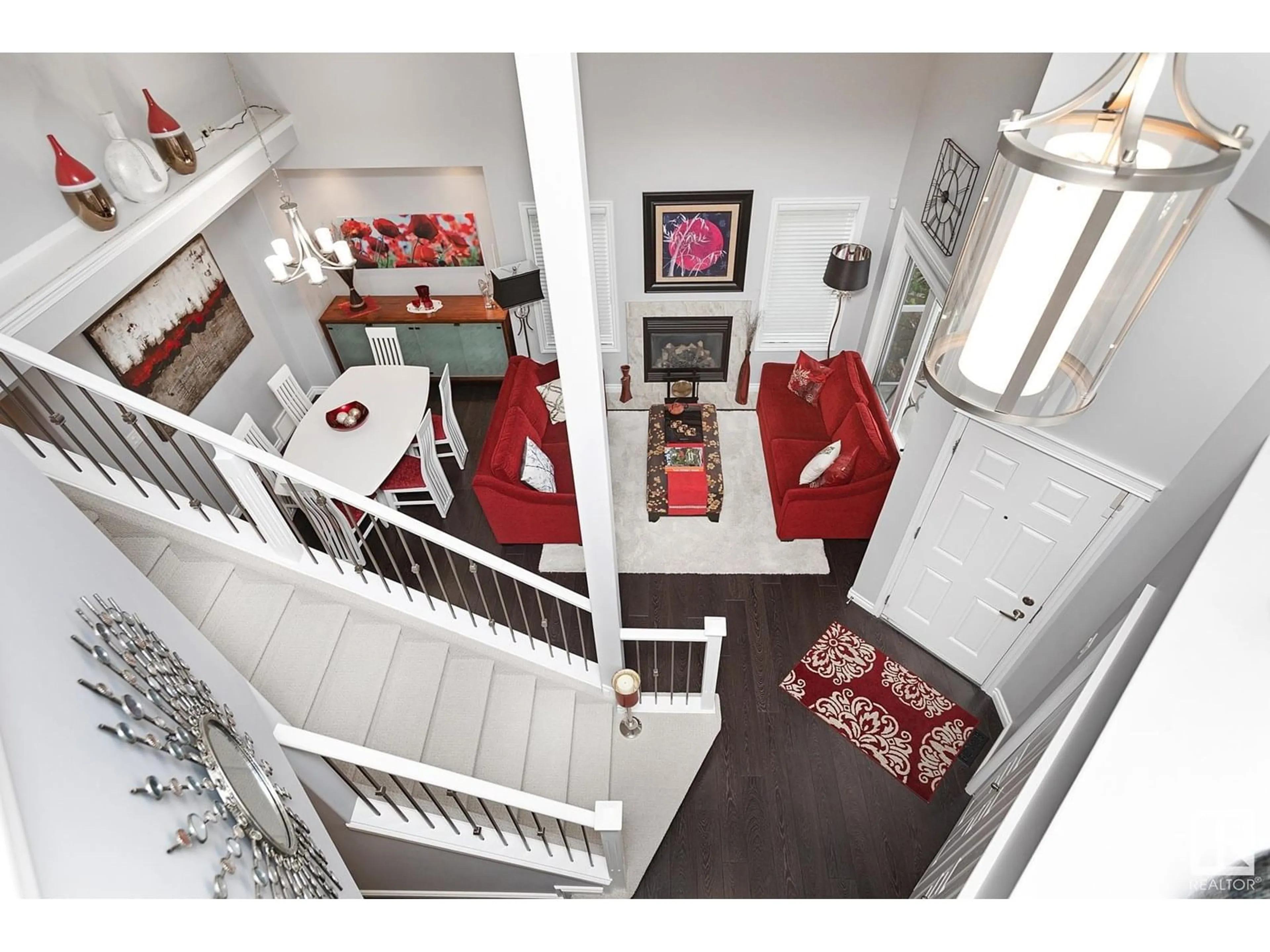 Indoor foyer for 735 FOXTAIL CV, Sherwood Park Alberta T8A4G1