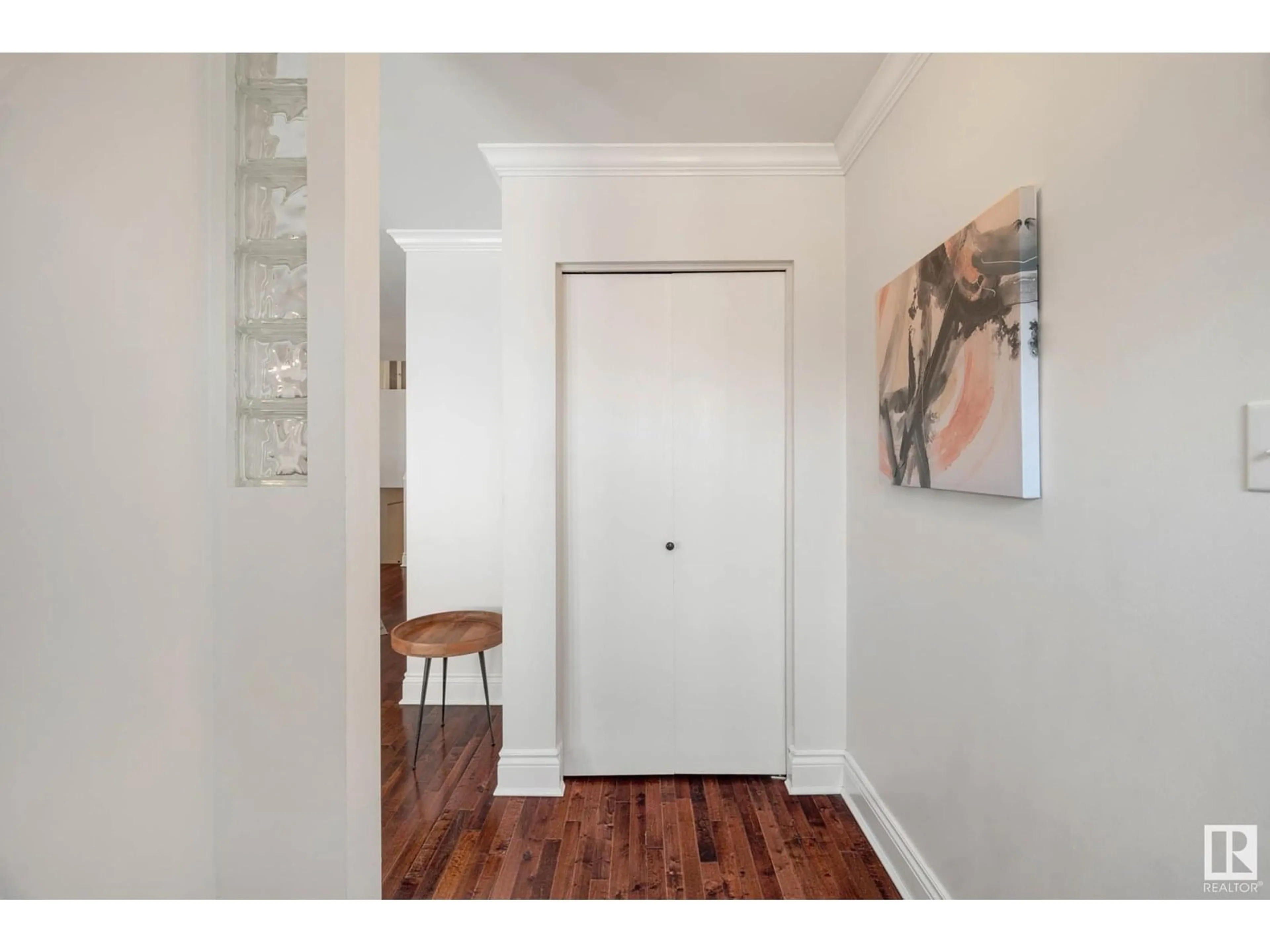 Indoor entryway for NW - 15712 84 ST, Edmonton Alberta T5Z2P2