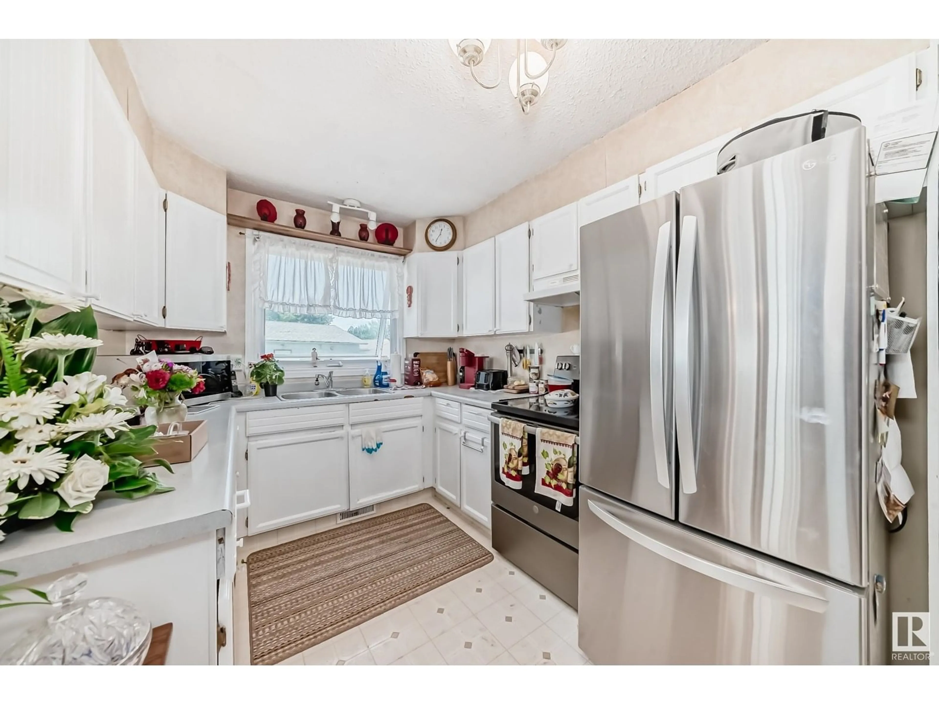Unknown for NW - 1025 82 ST, Edmonton Alberta T6K1X5