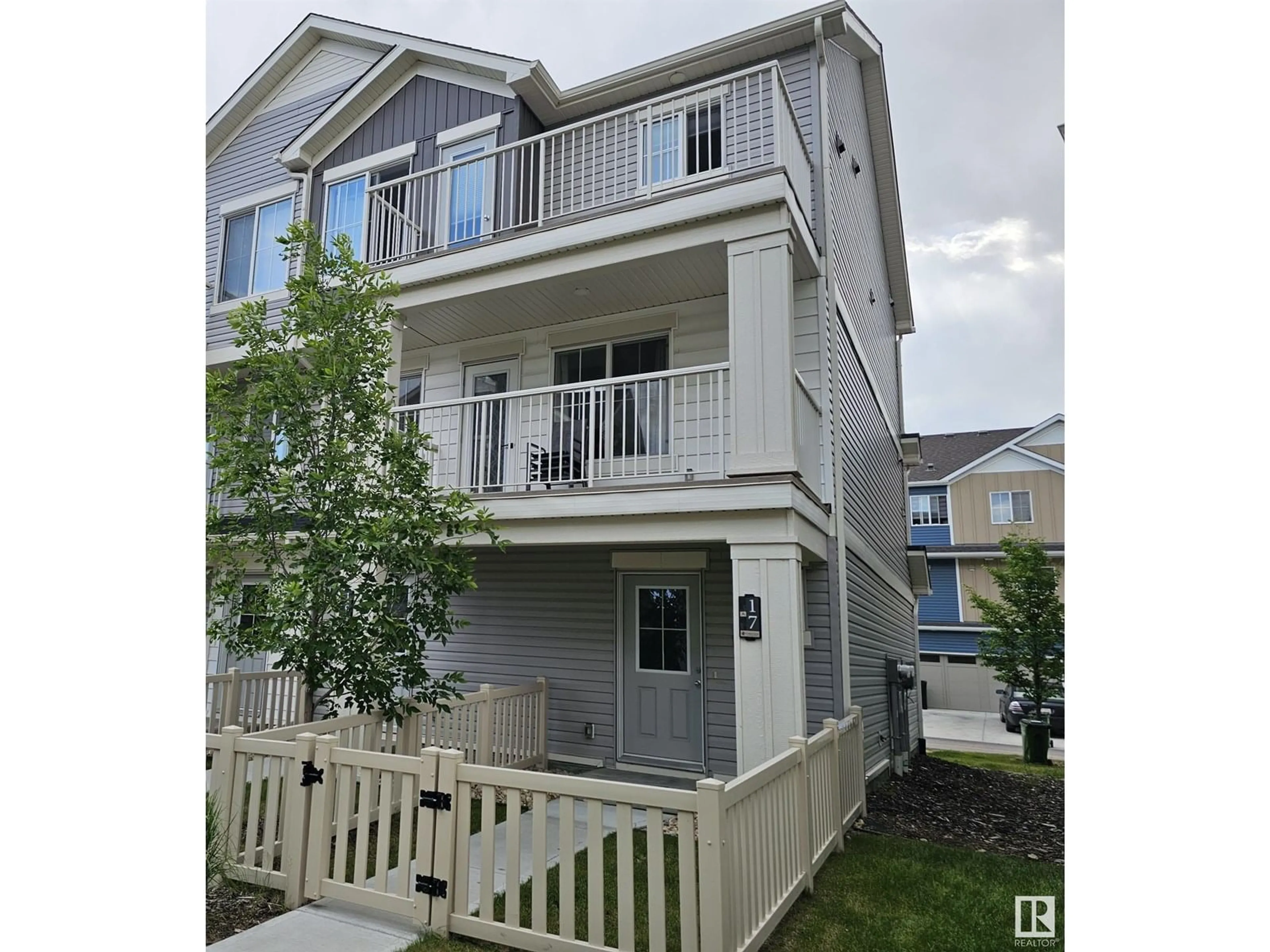 Home with vinyl exterior material, street for #17 - 1110 DANIELS LI SW, Edmonton Alberta T6W4N6