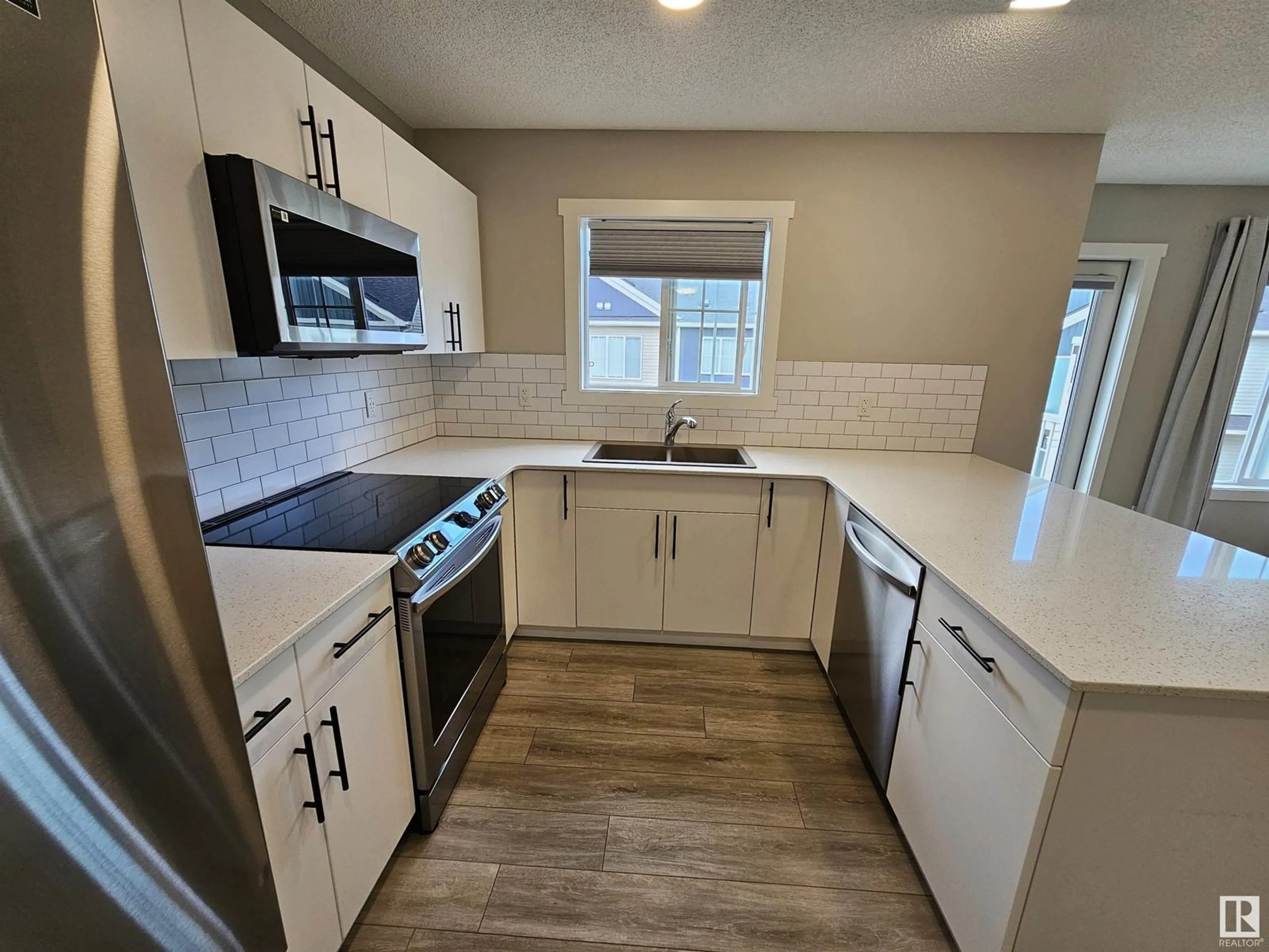 Standard kitchen, unknown for #17 - 1110 DANIELS LI SW, Edmonton Alberta T6W4N6