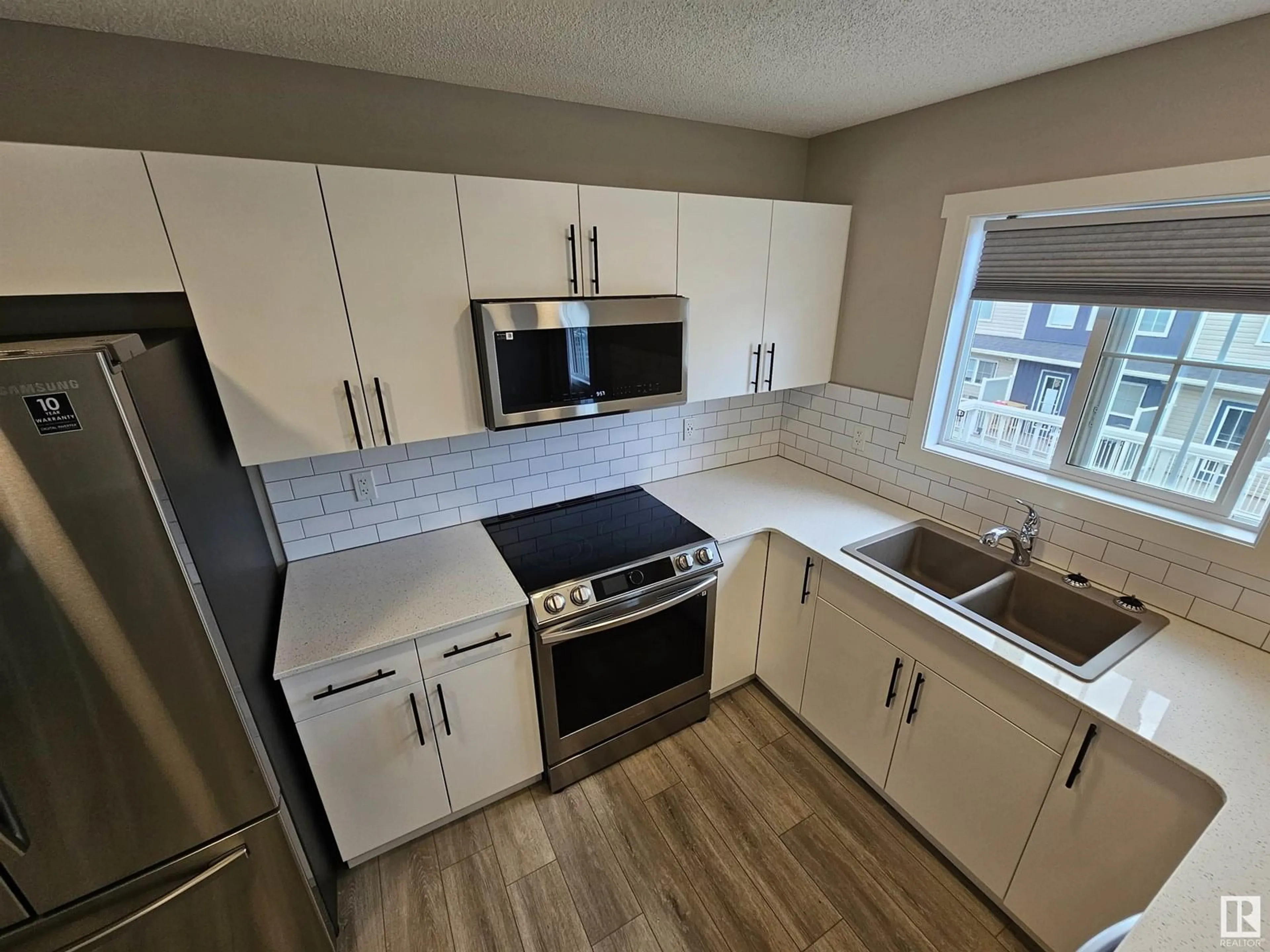 Standard kitchen, unknown for #17 - 1110 DANIELS LI SW, Edmonton Alberta T6W4N6