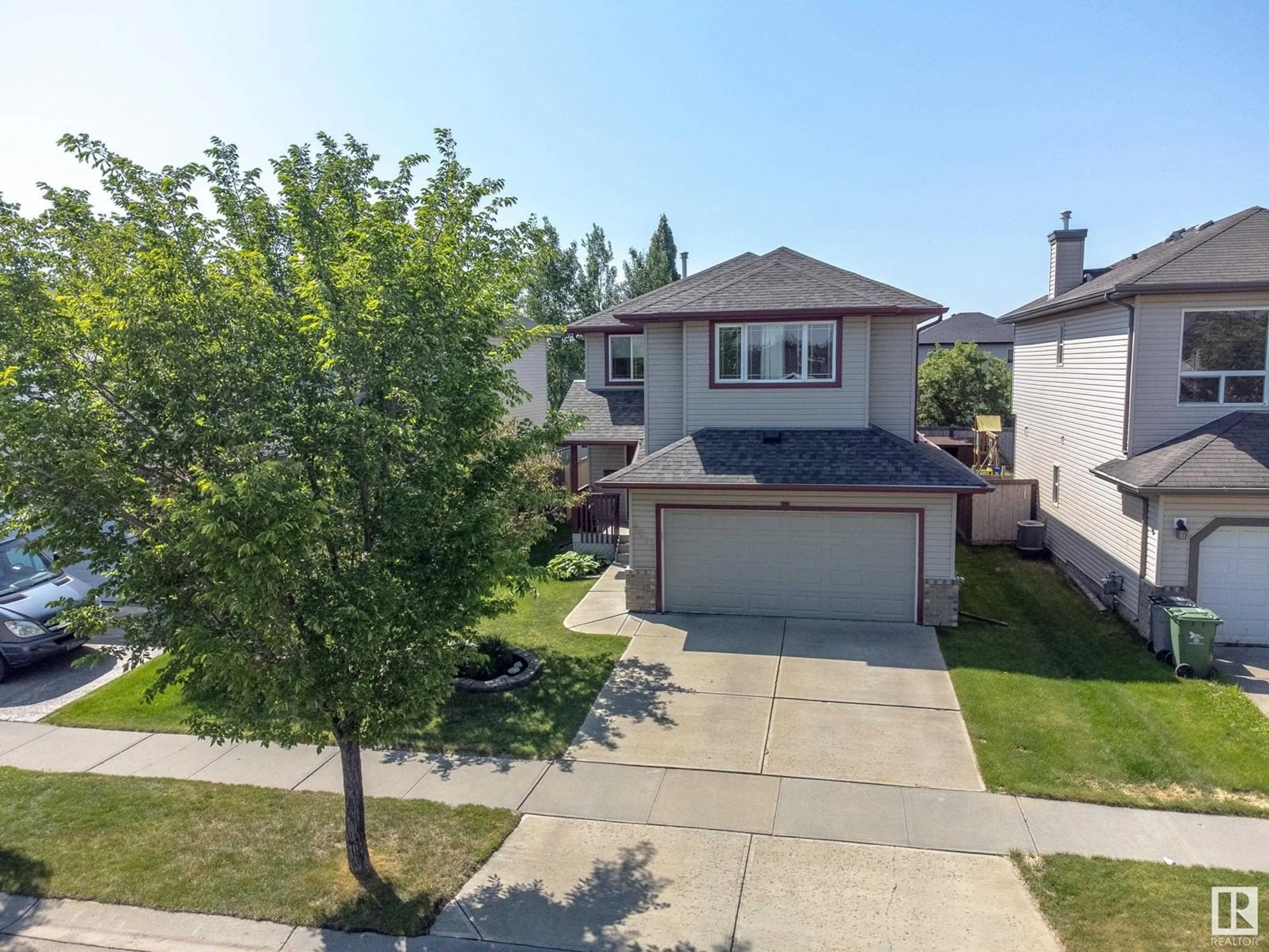 A pic from outside/outdoor area/front of a property/back of a property/a pic from drone, street for 6013 49 AV, Beaumont Alberta T4X1V3