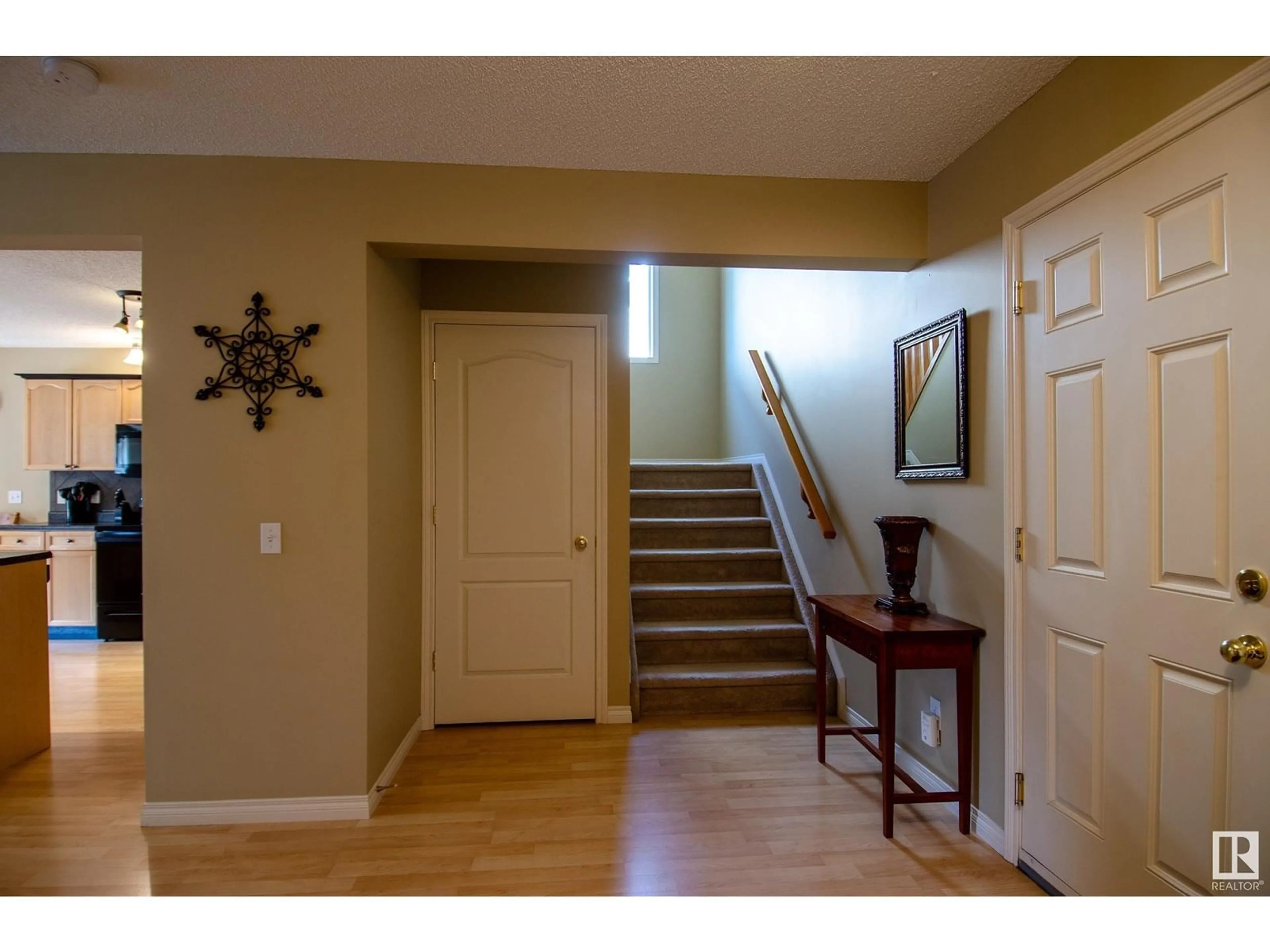 Indoor entryway for 6013 49 AV, Beaumont Alberta T4X1V3